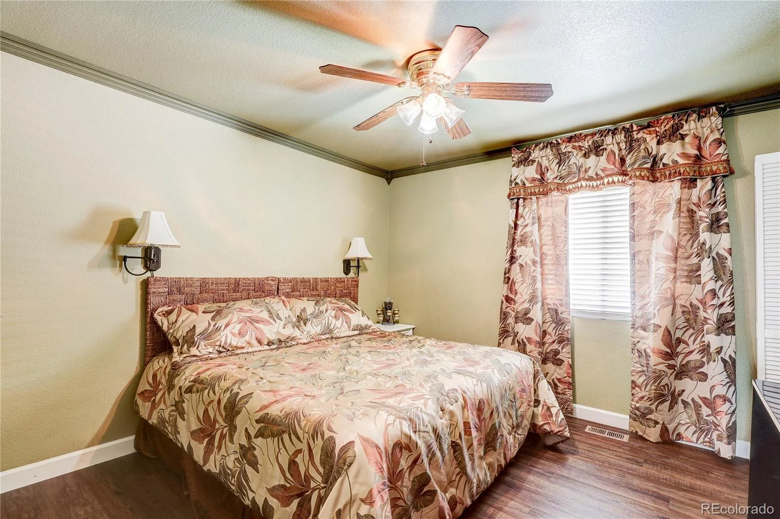 5101 Perth Street Denver CO 80249 | MLS #REC4585735 09062026142618 1600 27