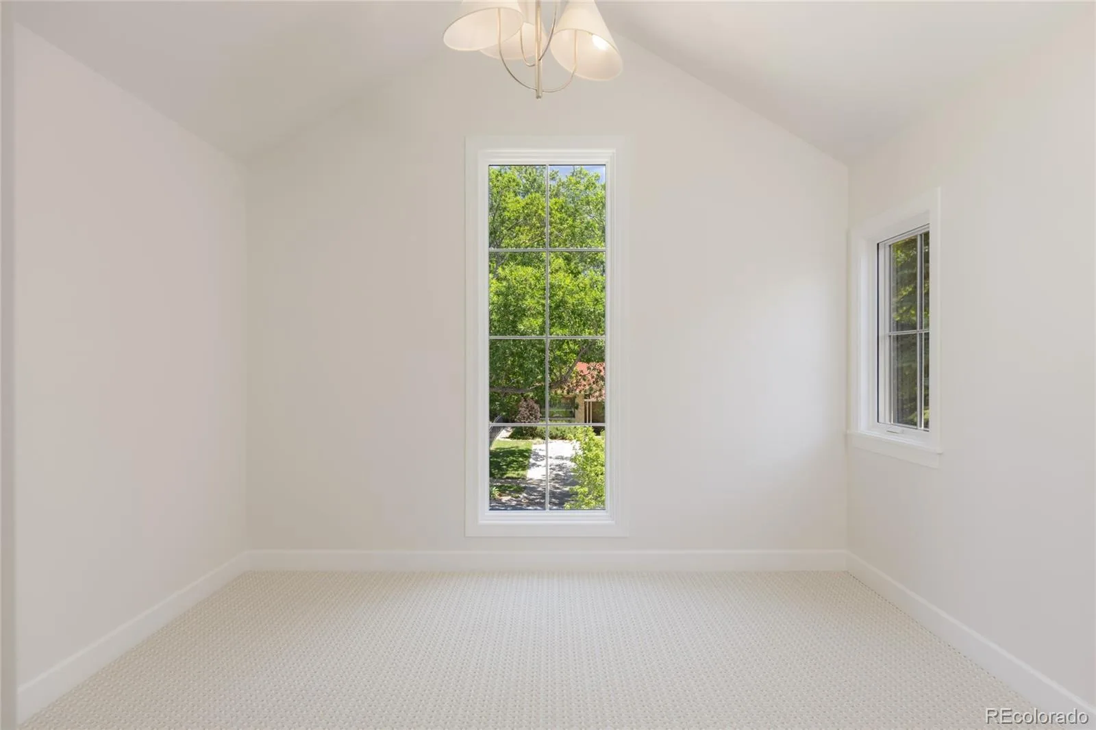 2339 S Adams Street Denver CO 80210 MLS #REC4586065 06232026001228 1600 32