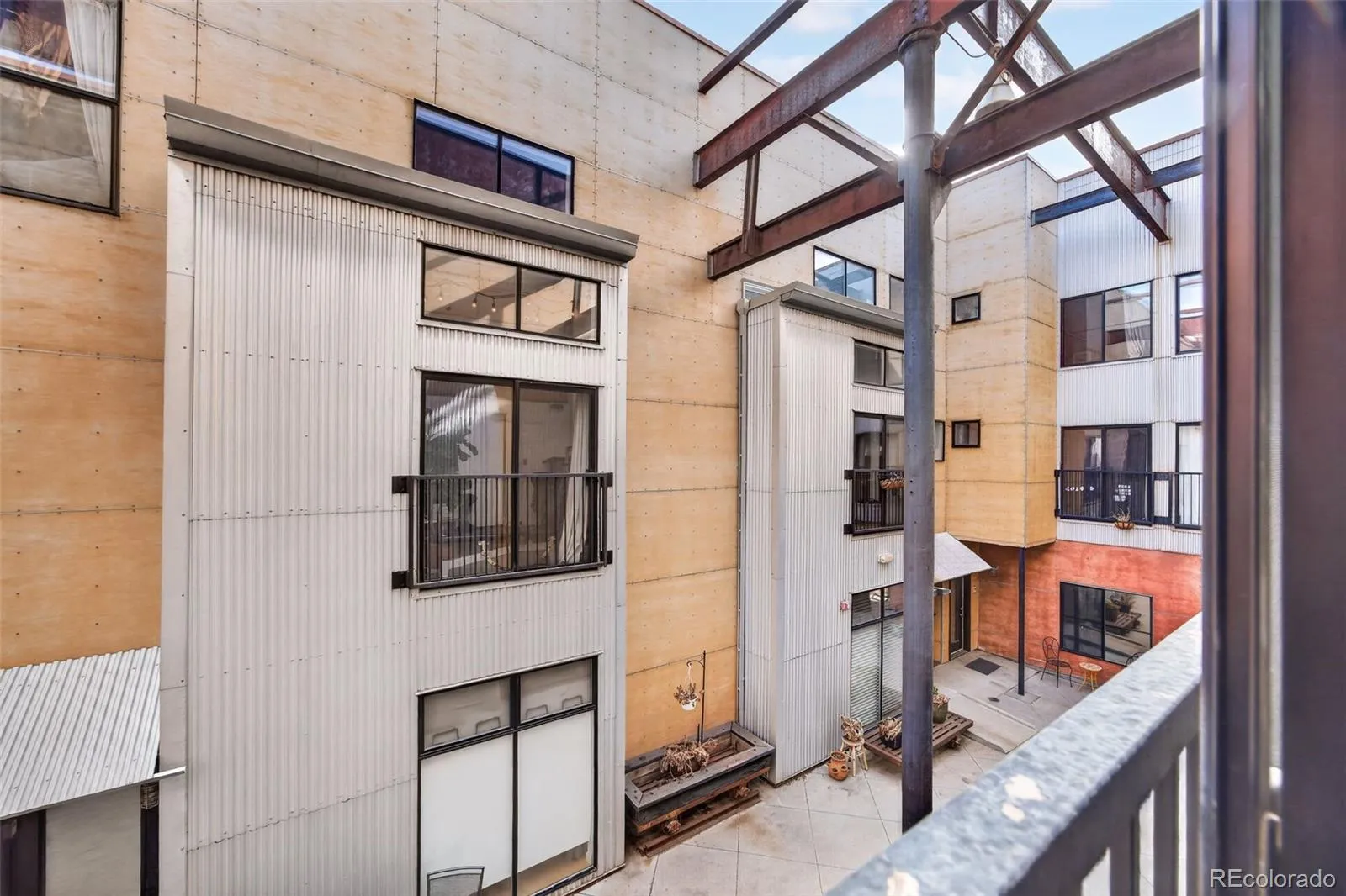 04212026002942 1600 15