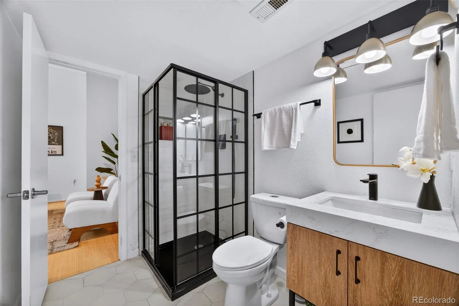 04212026002942 1600 19