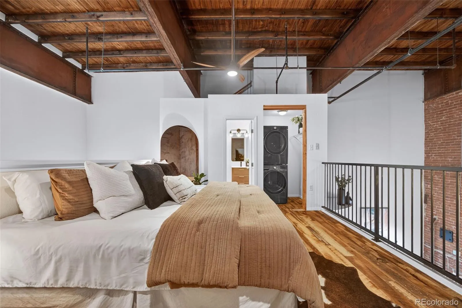 04212026002942 1600 27