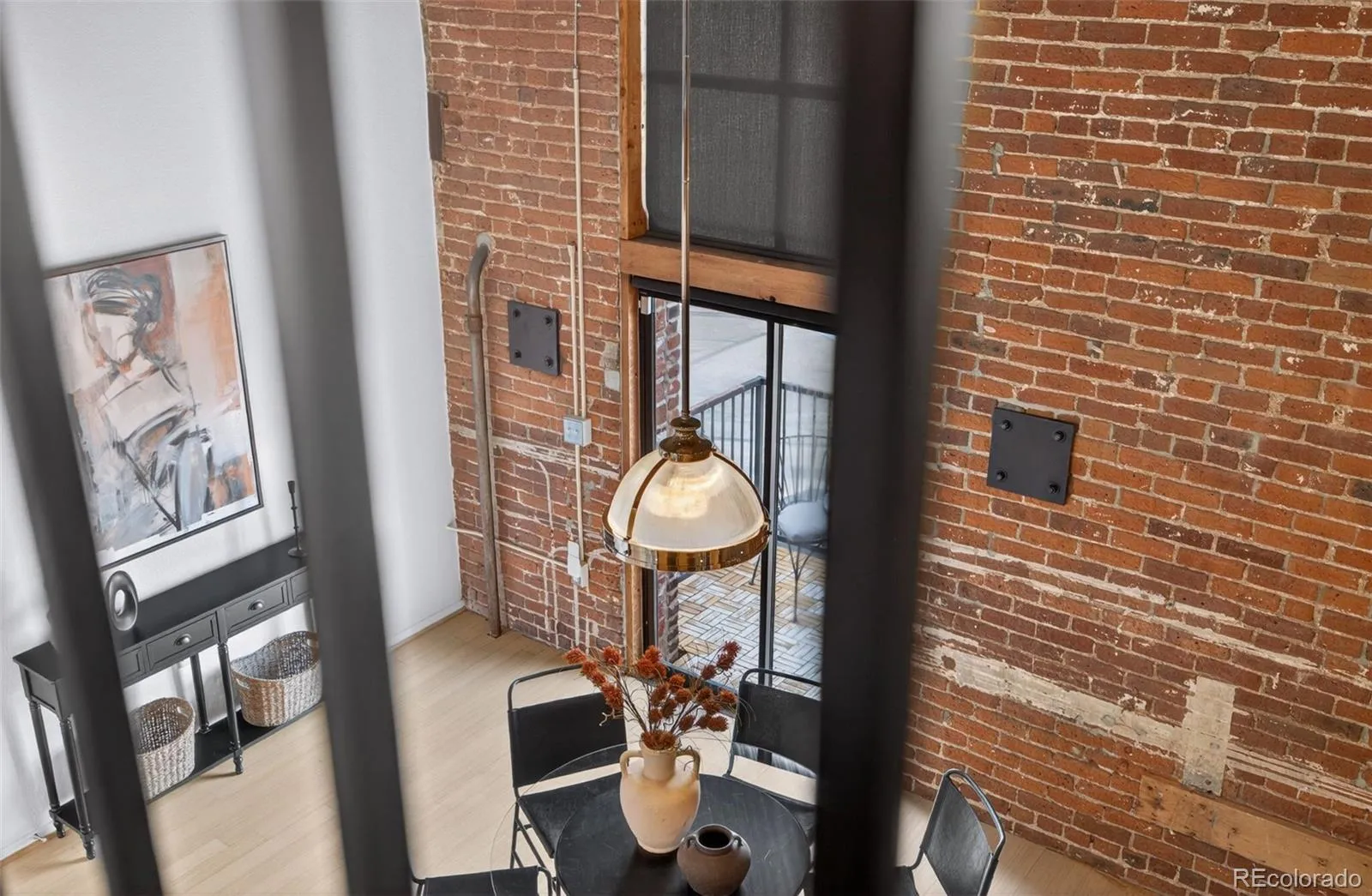 04212026002942 1600 33