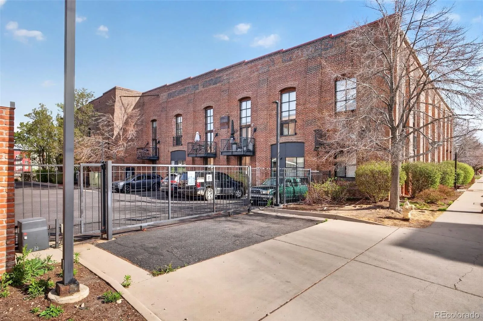 04212026002942 1600 34