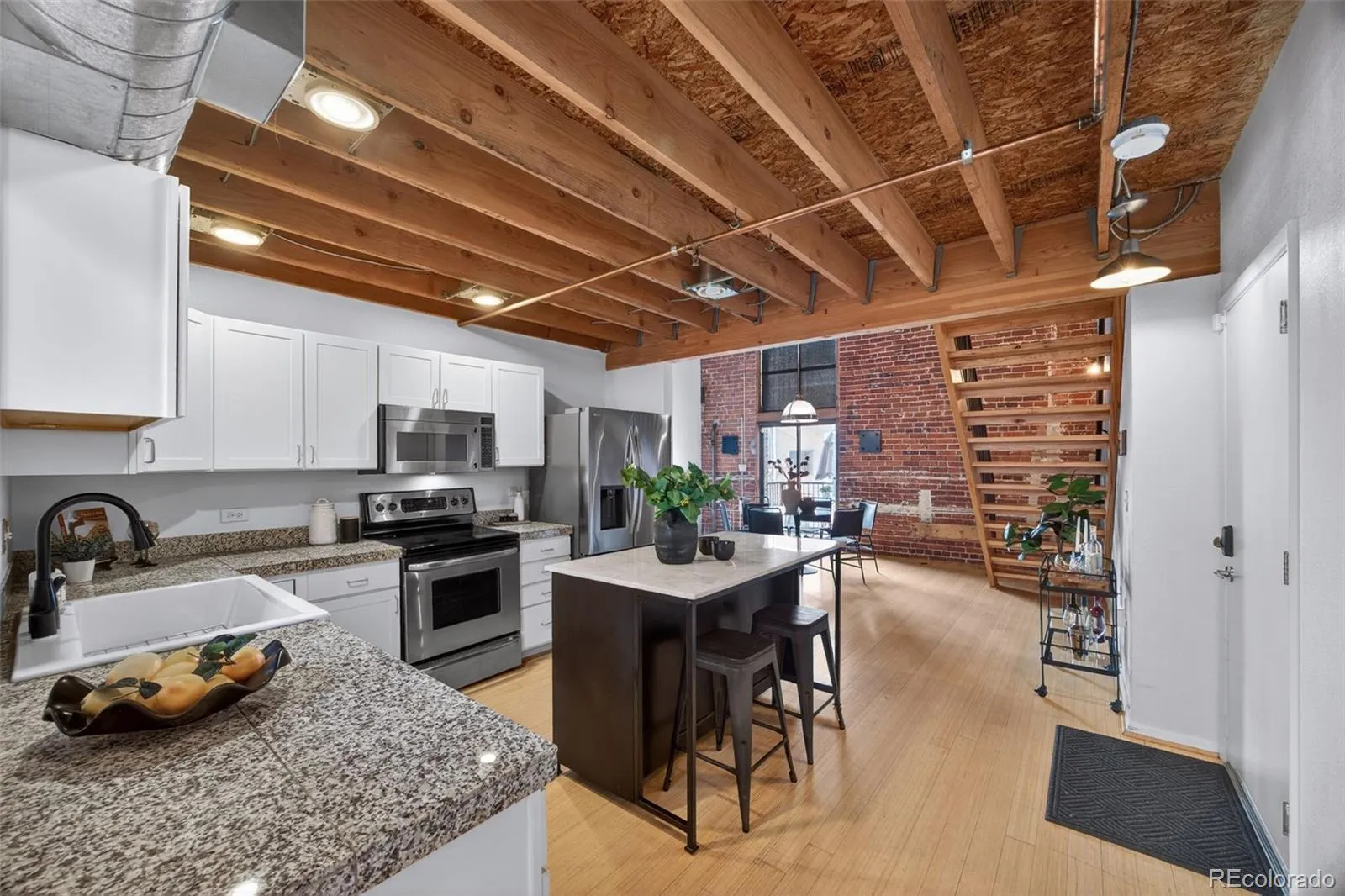 04212026002942 1600 9