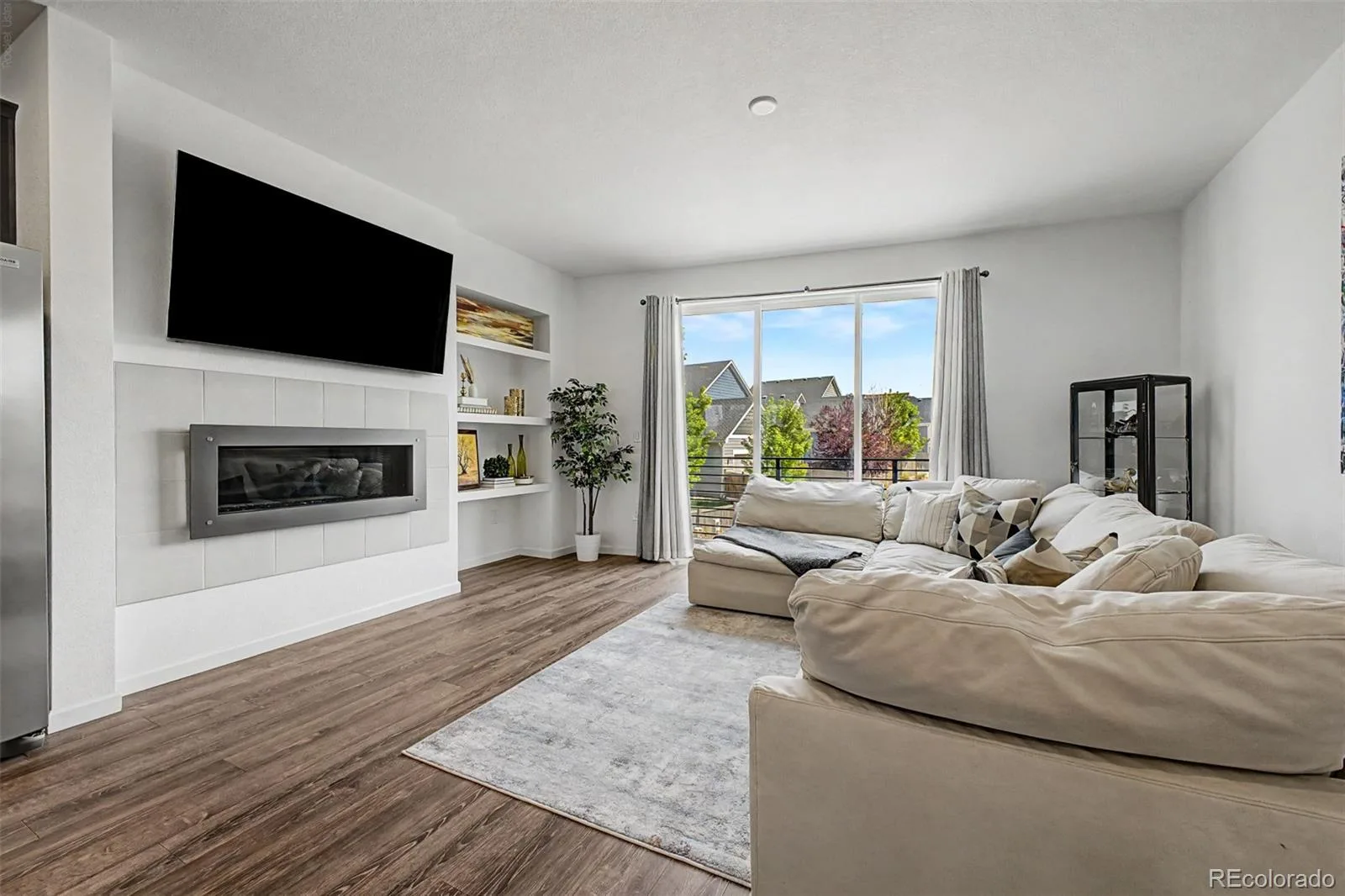2586 Meadows Boulevard #C Castle Rock CO 80109 | MLS #REC4586562 08062026223107 1600 3
