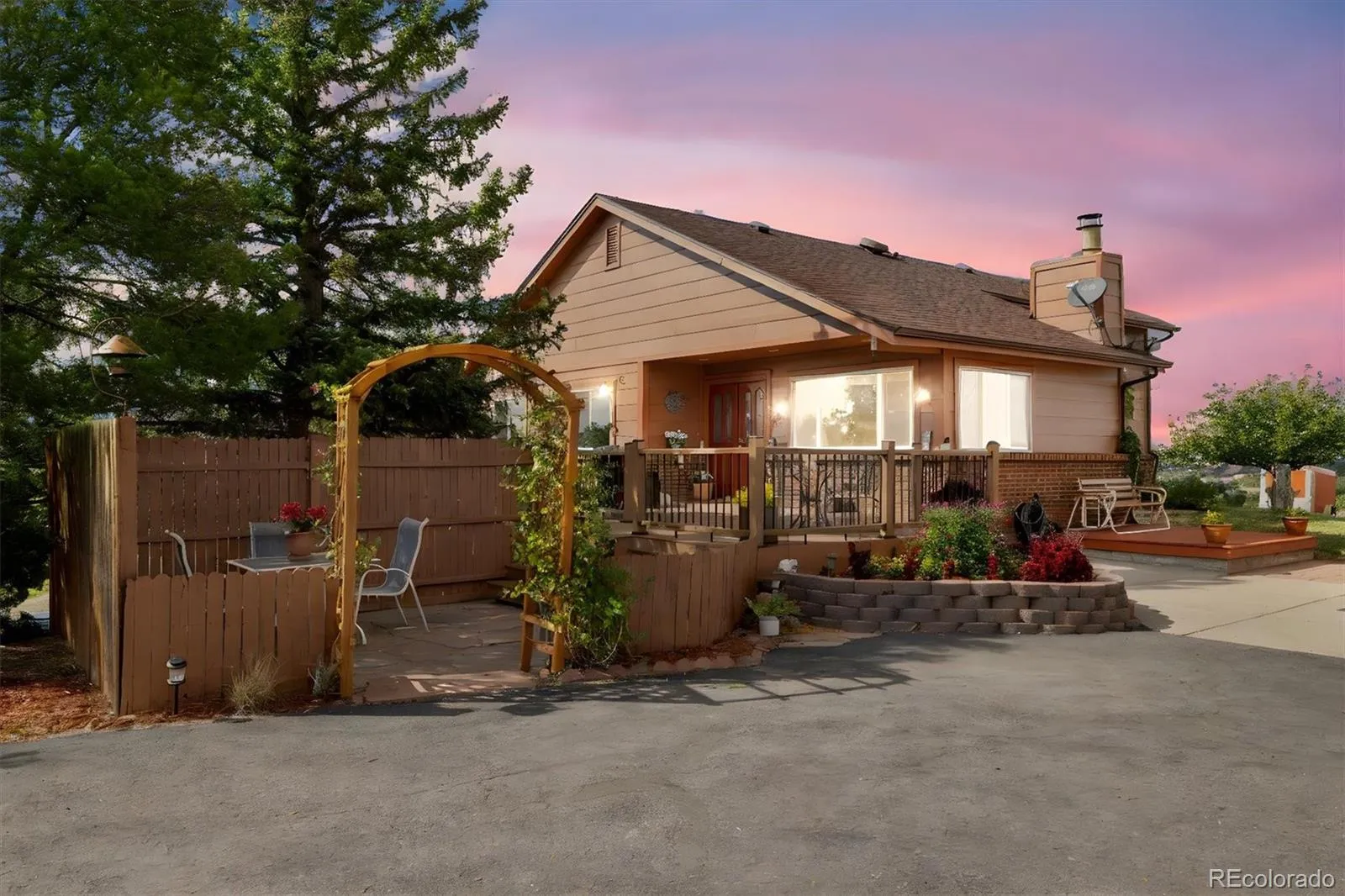 7390 S Liverpool Street Centennial CO 80016 MLS #REC4587329 04252026032005 1600 1