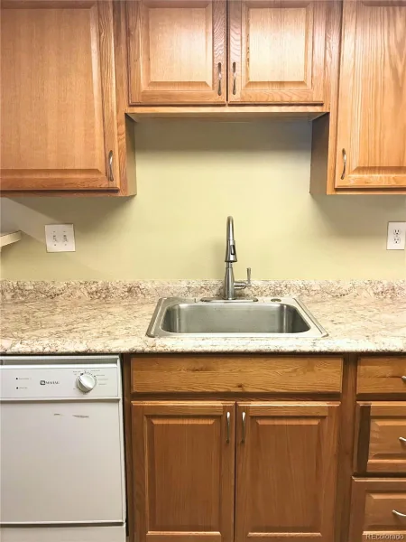 13221 E asbury Drive #203 Aurora CO 80014 | MLS #REC4588730 09292026021823 800 1