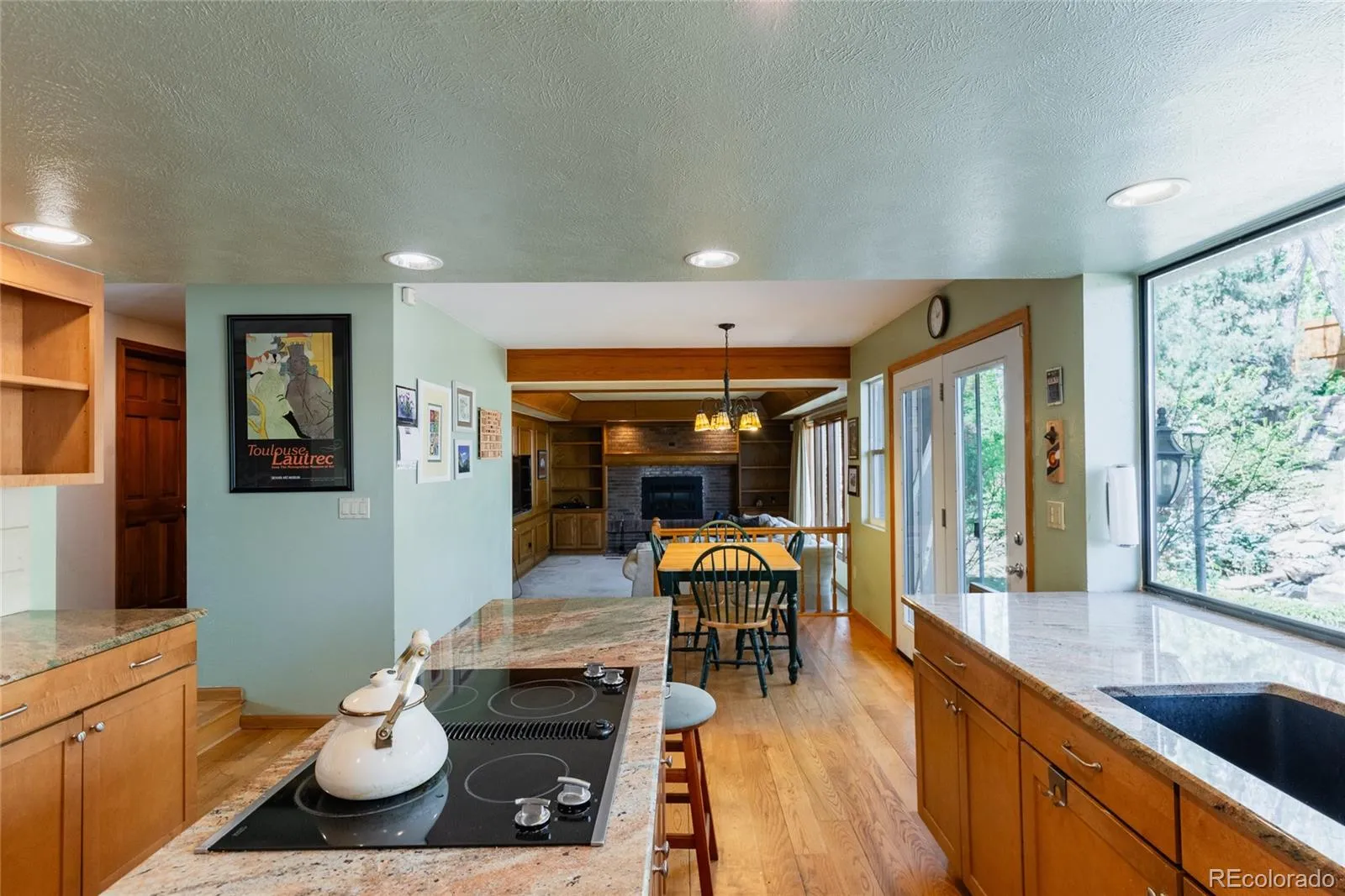 04152026023633 1600 16