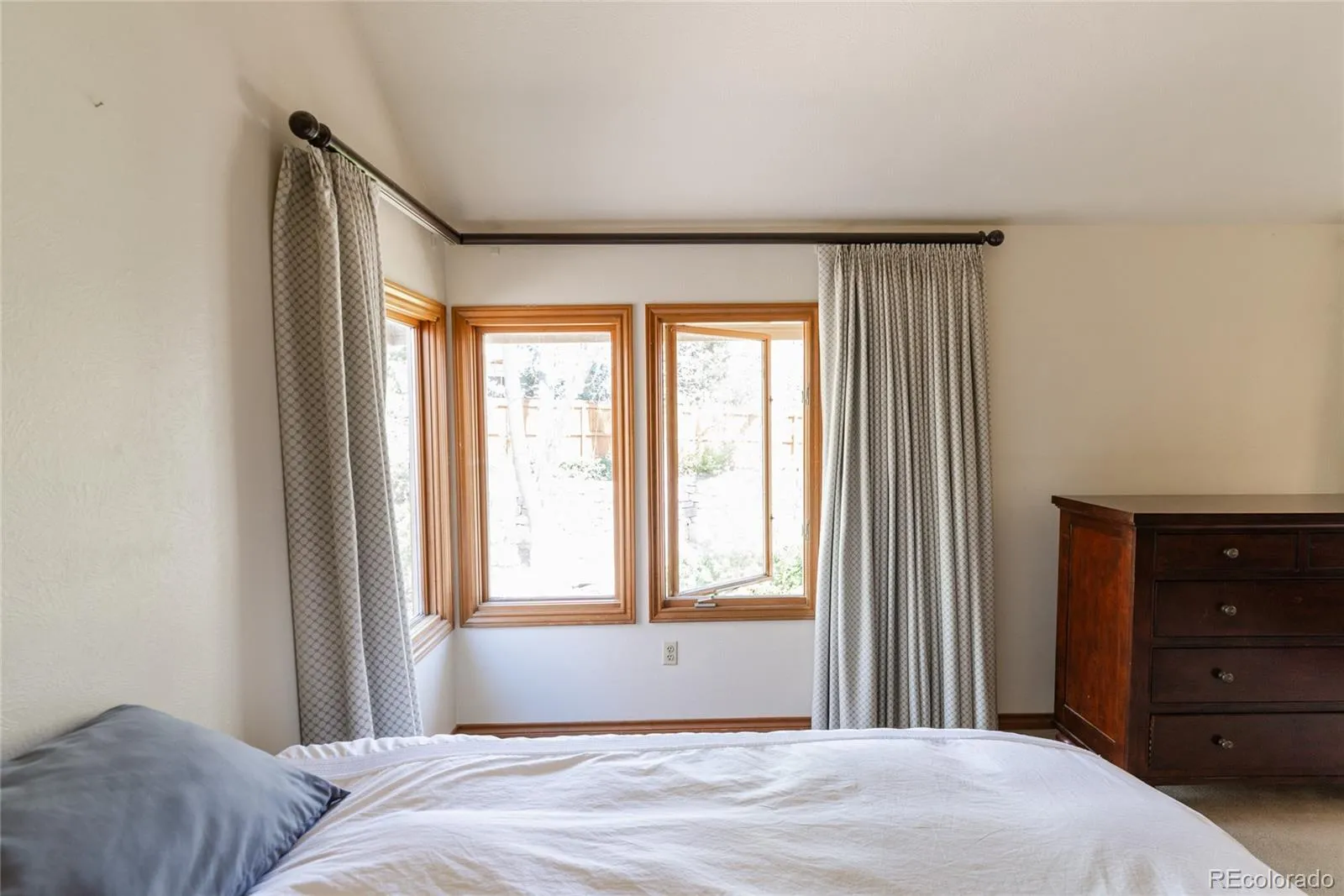 04152026023633 1600 19