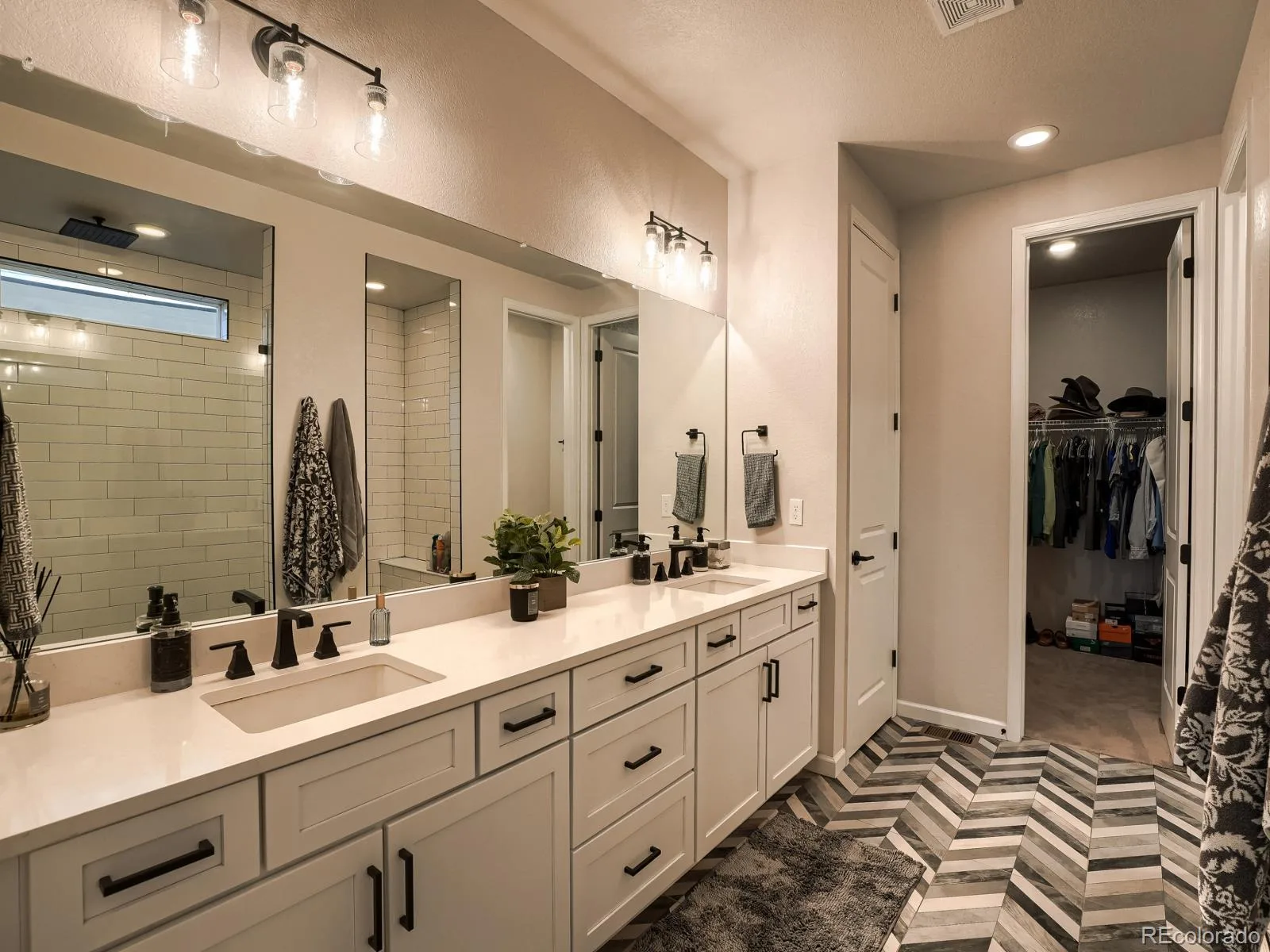 22188 E Tufts Drive Aurora CO 80015 | MLS #REC4589602 07272026040358 1600 14