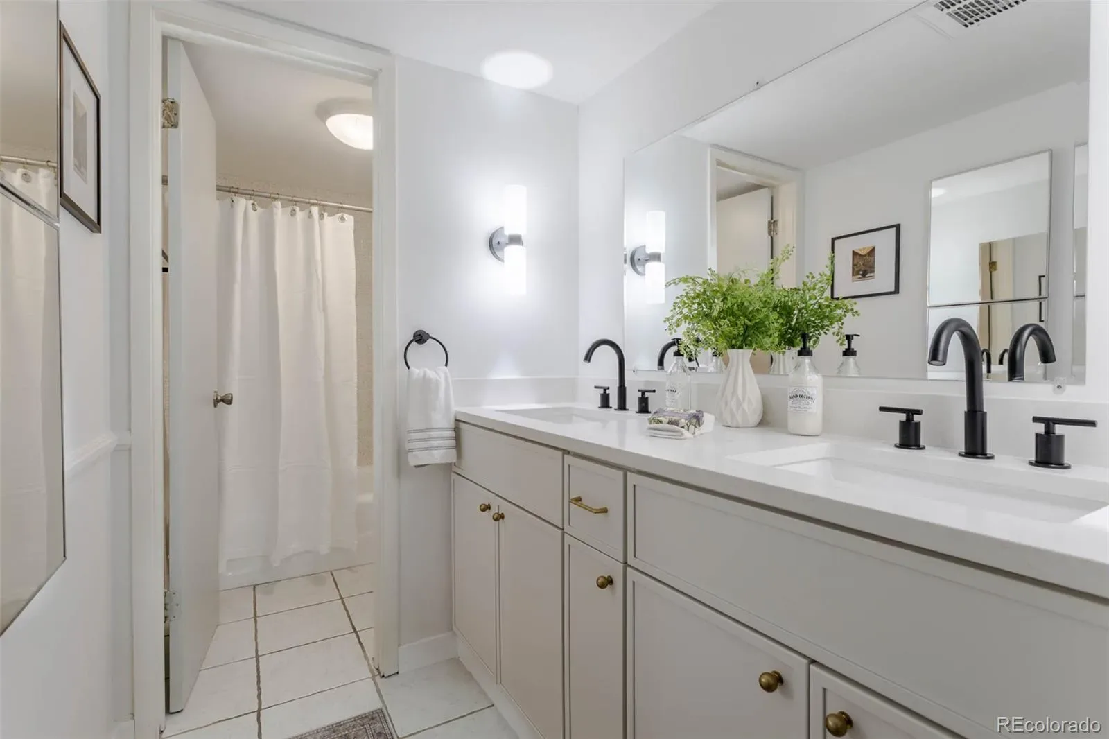 03282026003539 1600 8