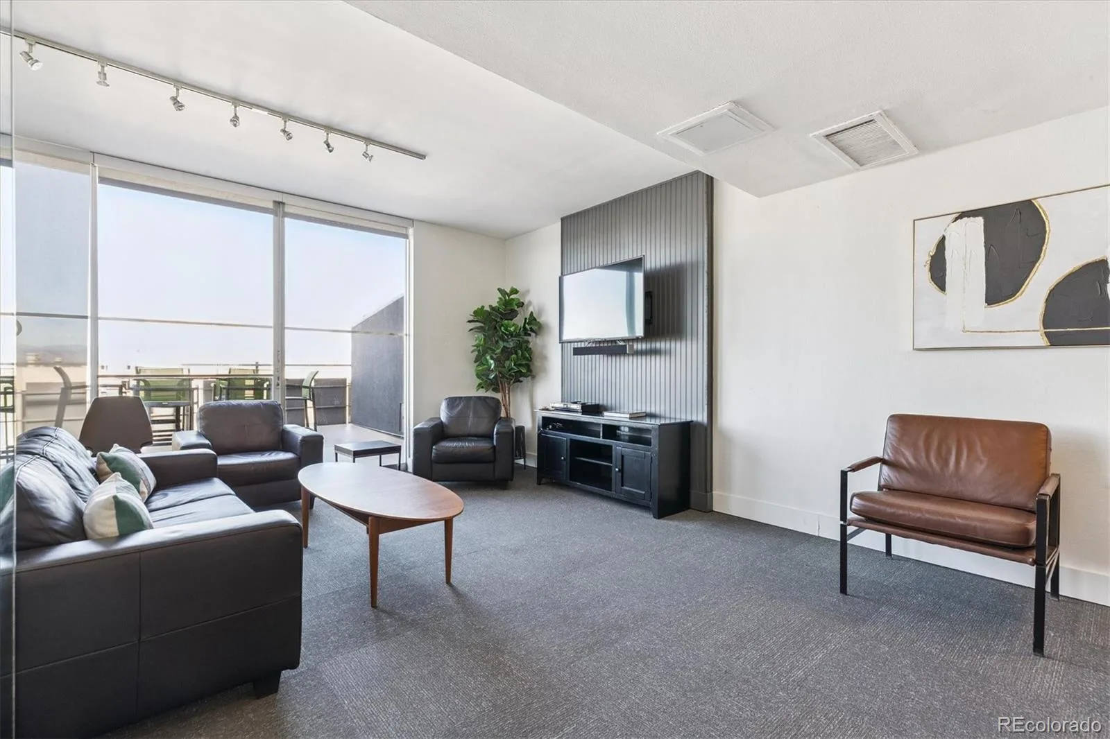 790 N Washington Street #305 Denver CO 80203 | MLS #REC4591302 06102026191439 1600 17