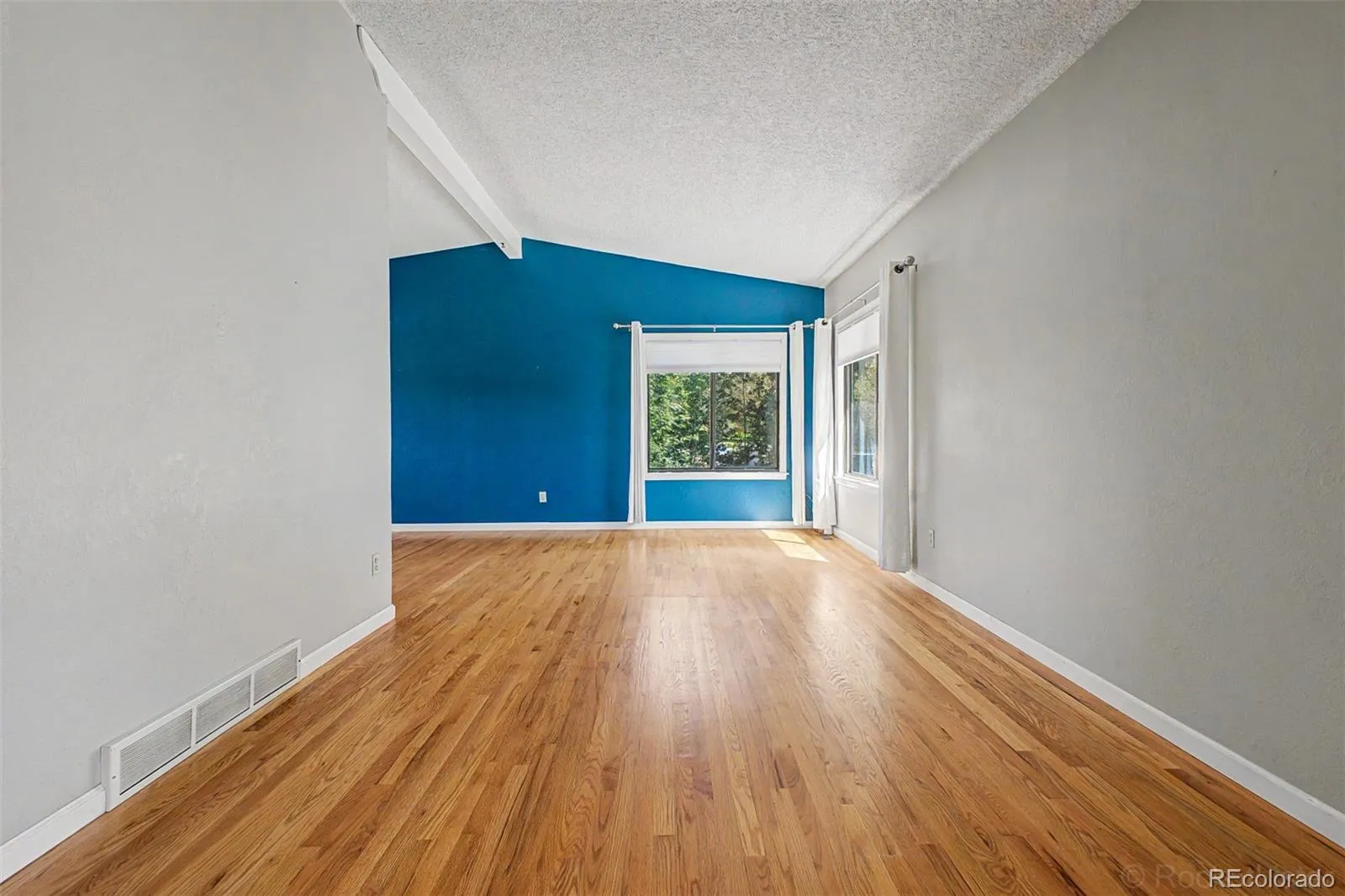 1617 Albion Lane Longmont CO 80503 MLS #REC4591333 05012026040743 1600 8