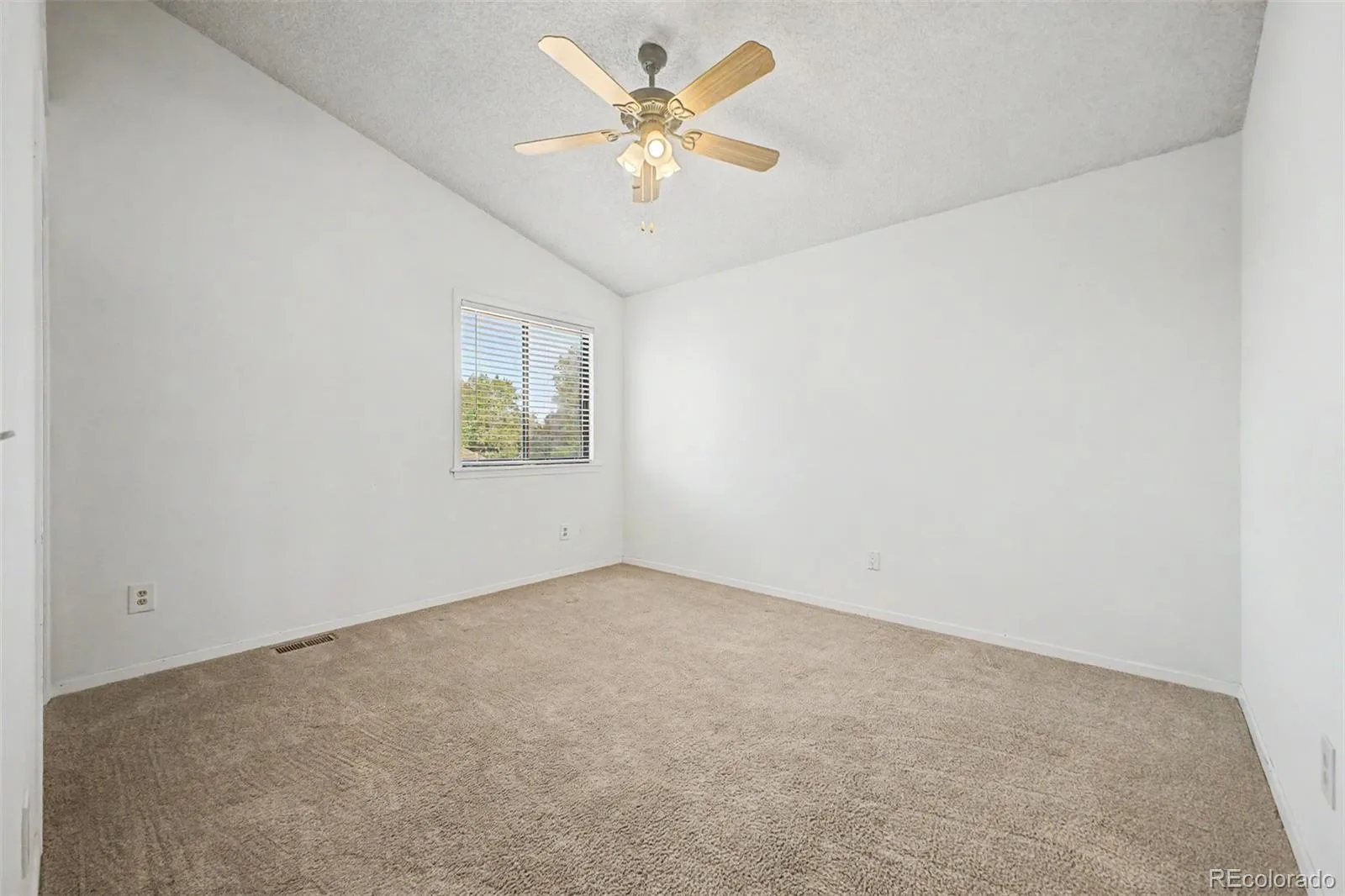 1617 Albion Lane Longmont CO 80503 MLS #REC4591333 06102026201037 1600 20