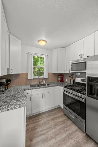 2535 S Humboldt Street Denver CO 80210 MLS #REC4592378 06122026174211 800 11