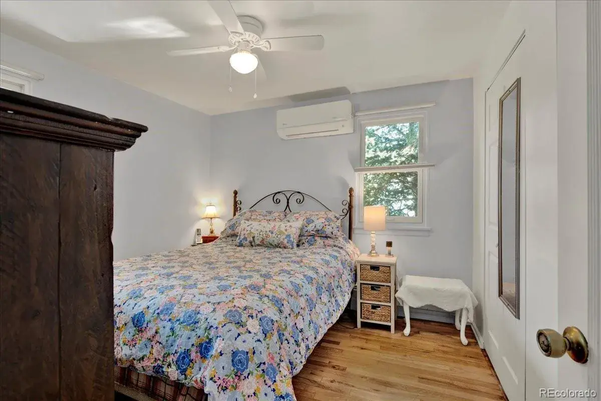 12022025004351 1200 15