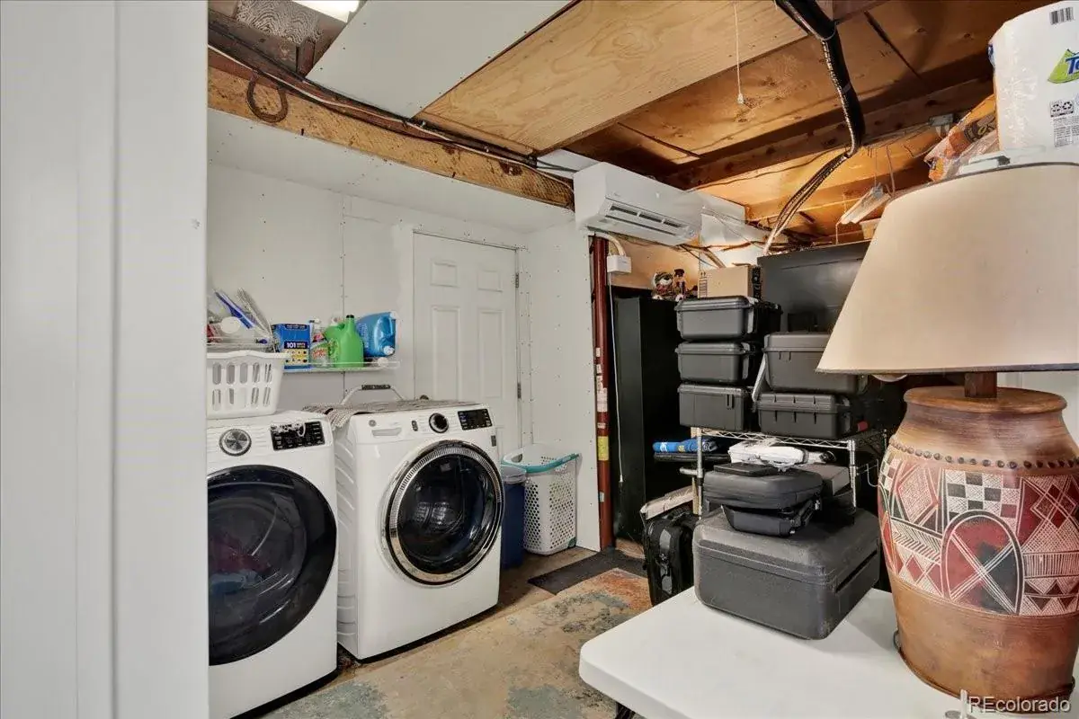 12022025004351 1200 21