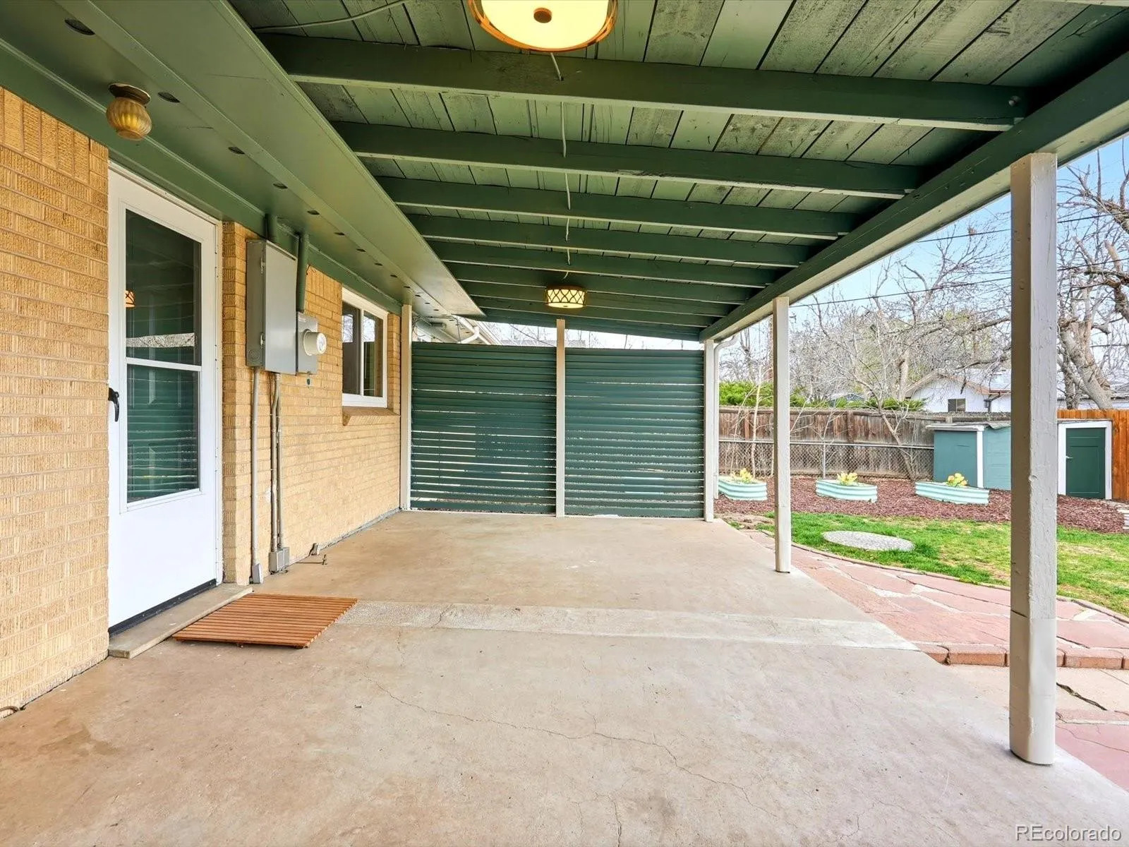 04142026172538 1600 23