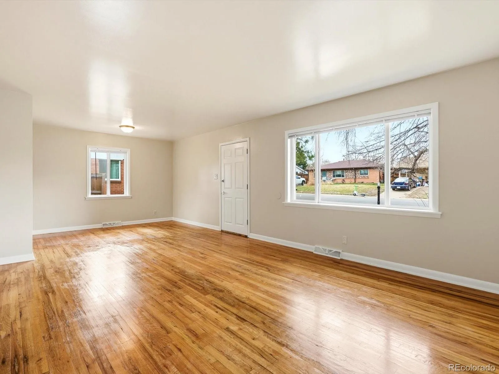 04142026172538 1600 32