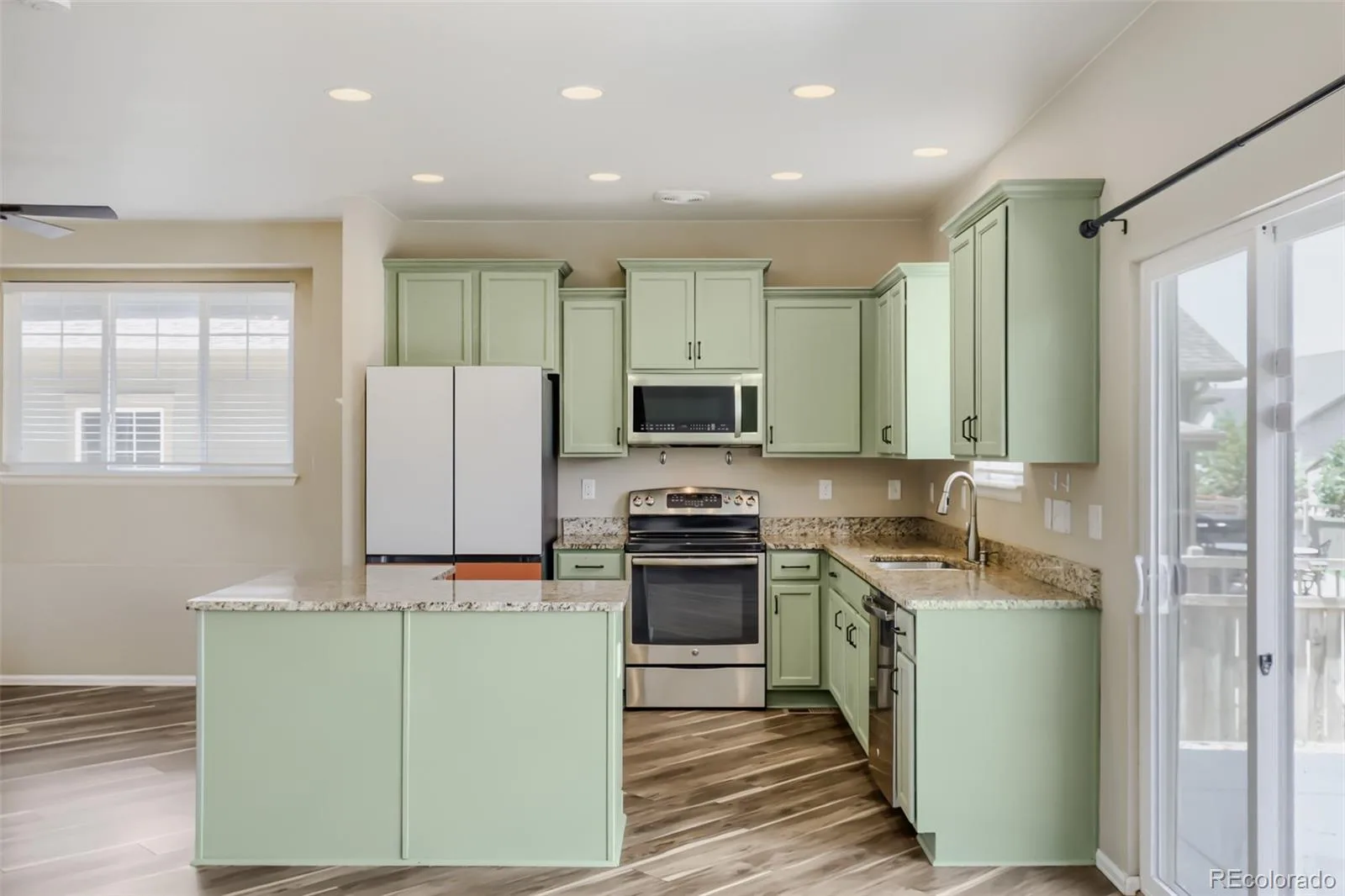 19663 E 63rd Place Aurora CO 80019 | MLS #REC4601062 07182026201837 1600 11