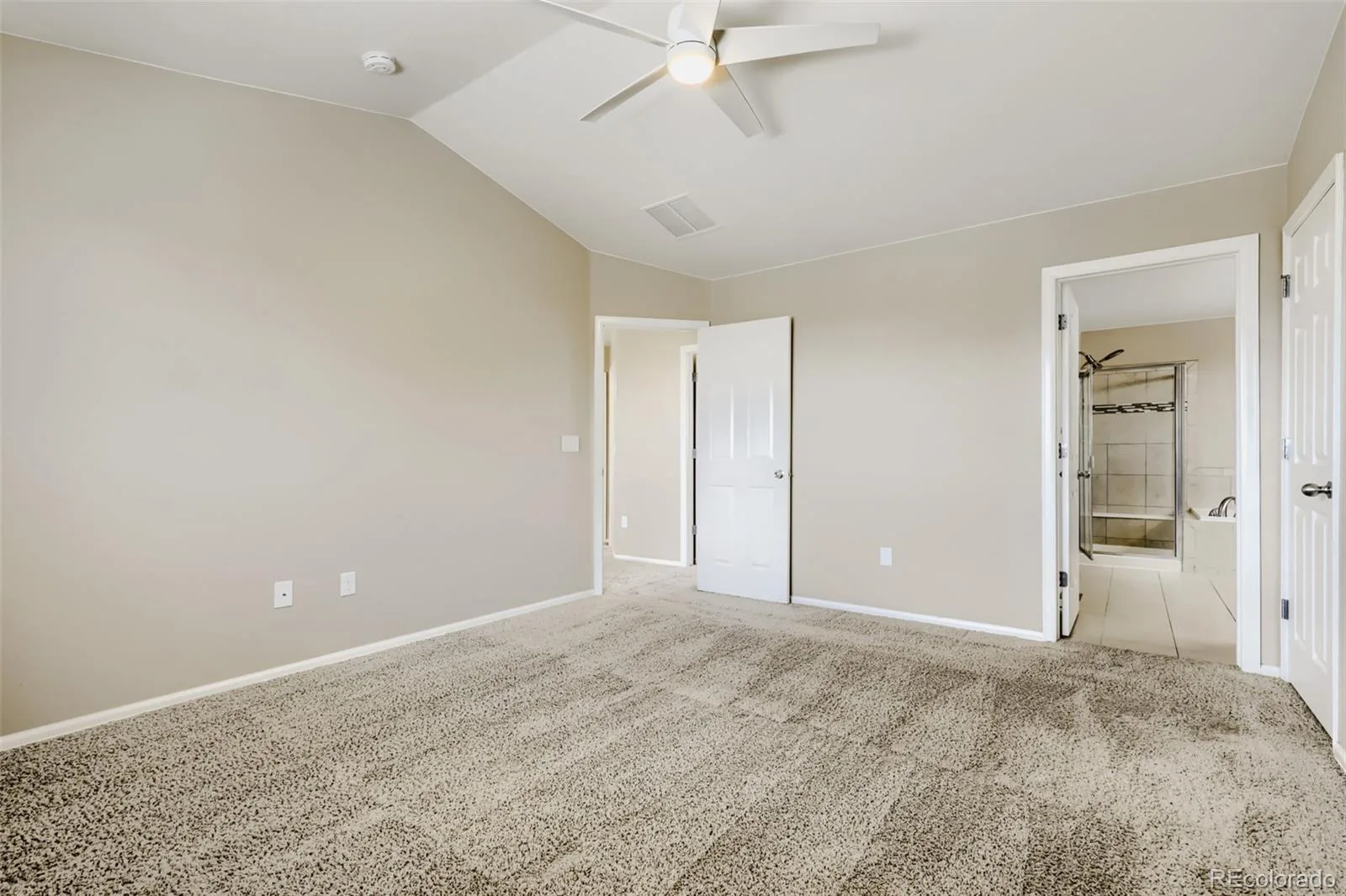 19663 E 63rd Place Aurora CO 80019 | MLS #REC4601062 07182026201837 1600 16