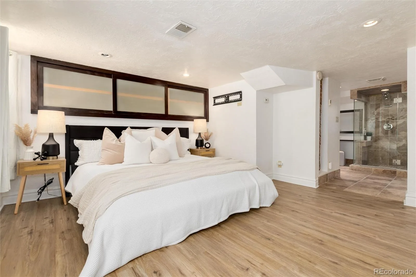 2780 S Pennsylvania Street Englewood CO 80113 | MLS #REC4601410 08242026202203 1600 32