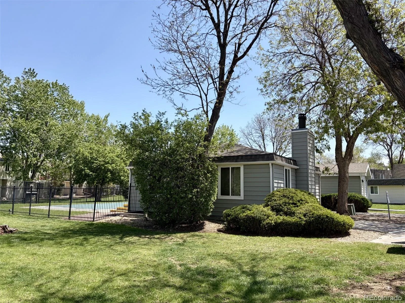 6860 E Mississippi Avenue #E Denver CO 80224 MLS #REC4602131 06092026192709 1600 34