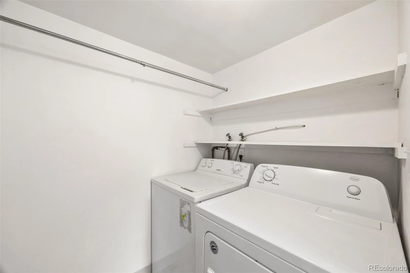 5589 S Lowell Boulevard Littleton CO 80123 | MLS #REC4602403 08272026130424 1600 19