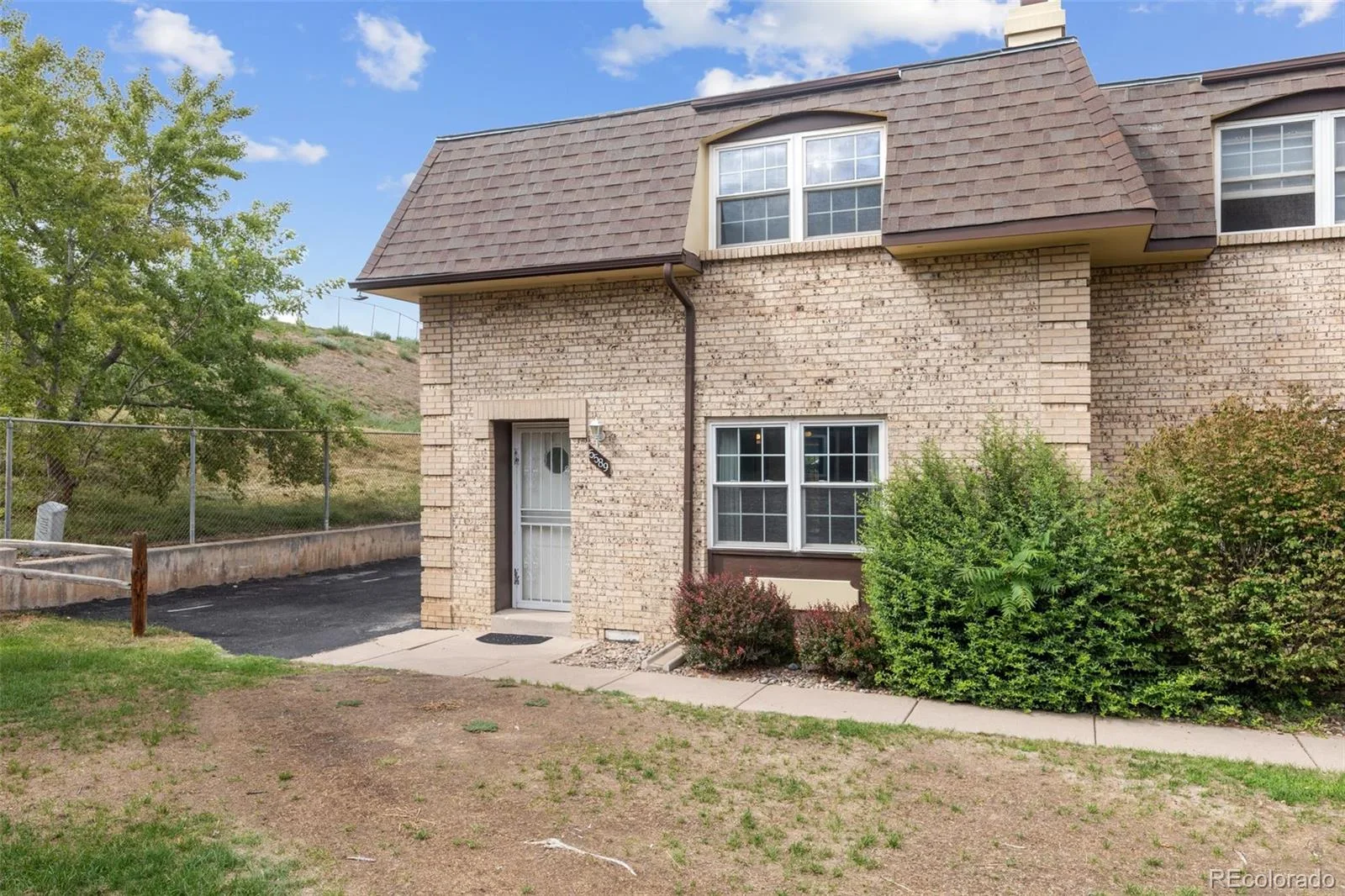 5589 S Lowell Boulevard Littleton CO 80123 | MLS #REC4602403 08272026130424 1600 2