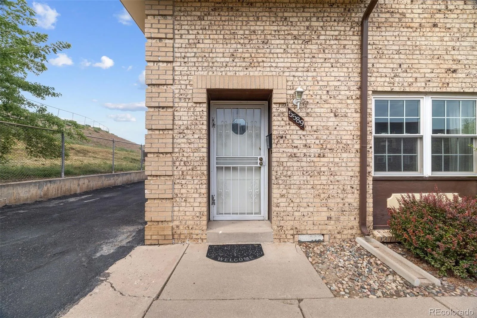5589 S Lowell Boulevard Littleton CO 80123 | MLS #REC4602403 08272026130424 1600 4