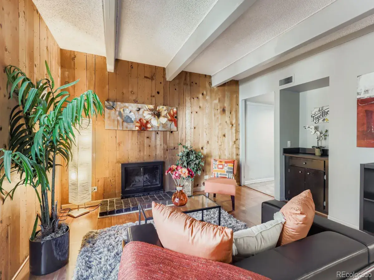 10042025060647 1200 3