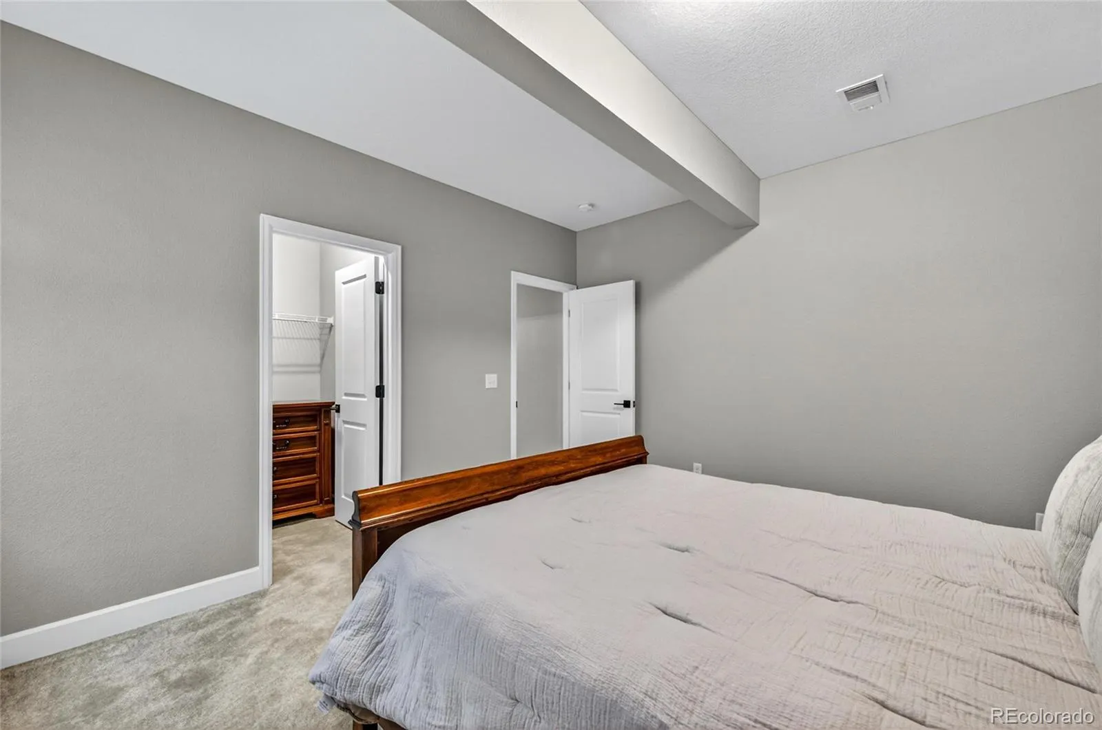 6973 S Vandriver Court Aurora CO 80016 MLS #REC4604627 04282026210039 1600 39