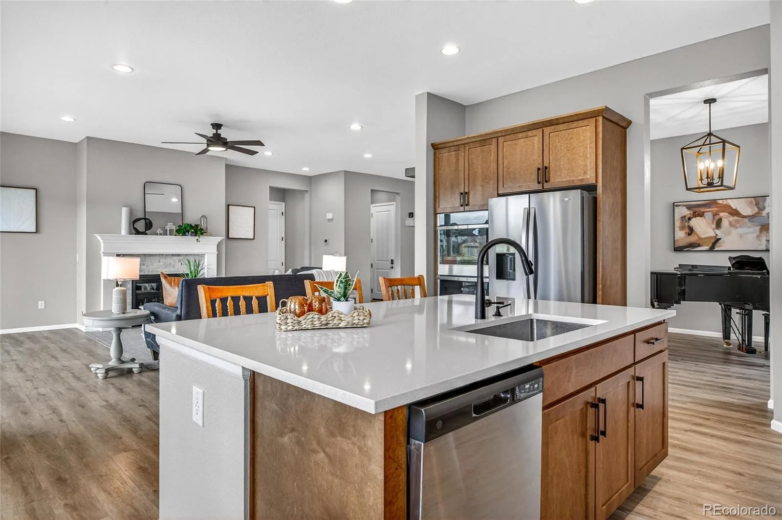 6973 S Vandriver Court Aurora CO 80016 MLS #REC4604627 06152026192011 1600 17