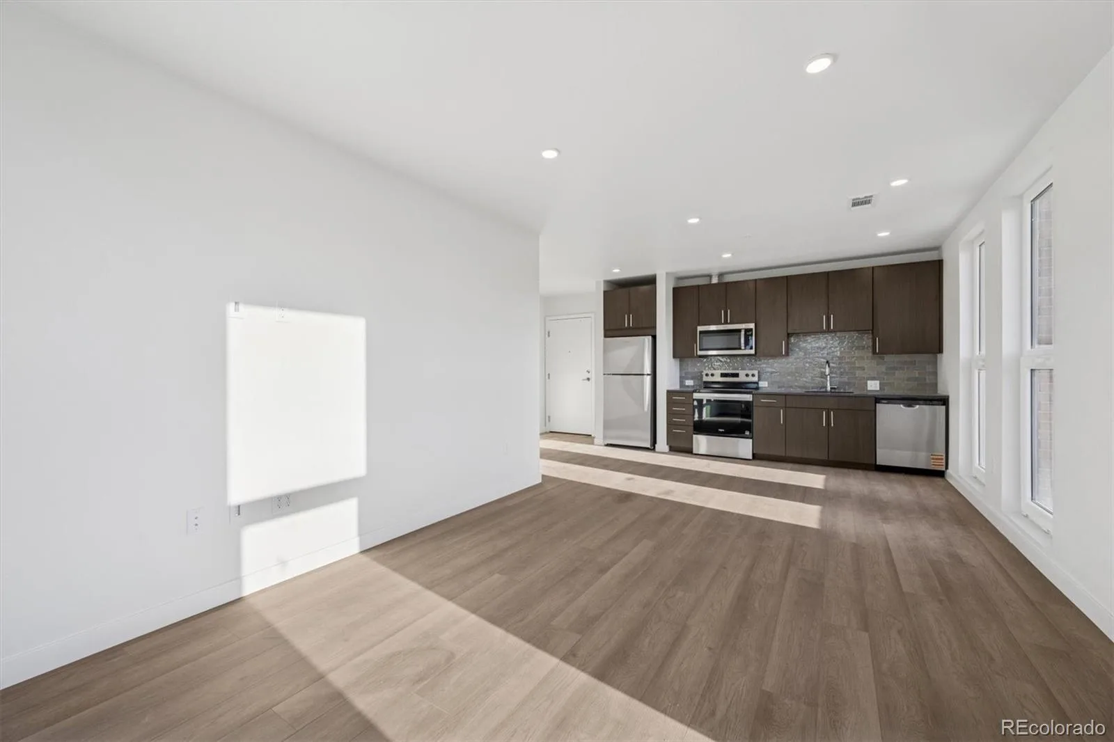 639 29th St #200 Denver CO 80205 MLS #REC4604752 06252026221123 1600 4