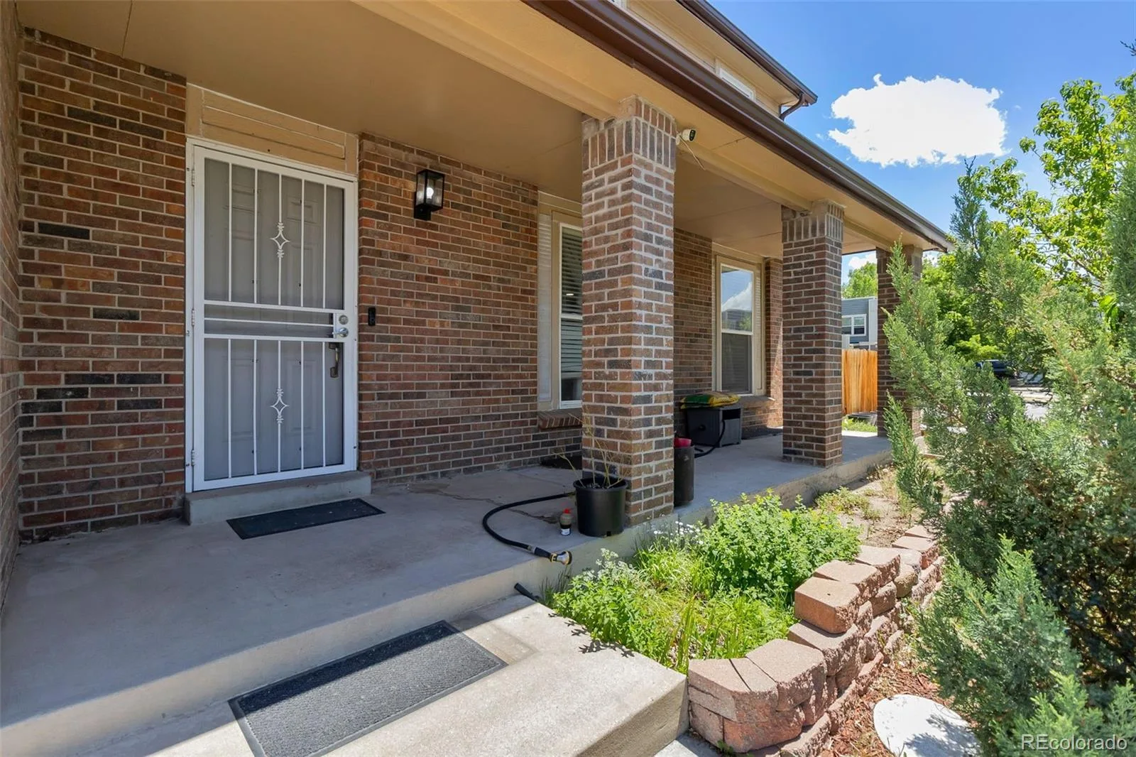 15133 Kelly Place Denver CO 80239 | MLS #REC4605687 07132026005204 1600 2