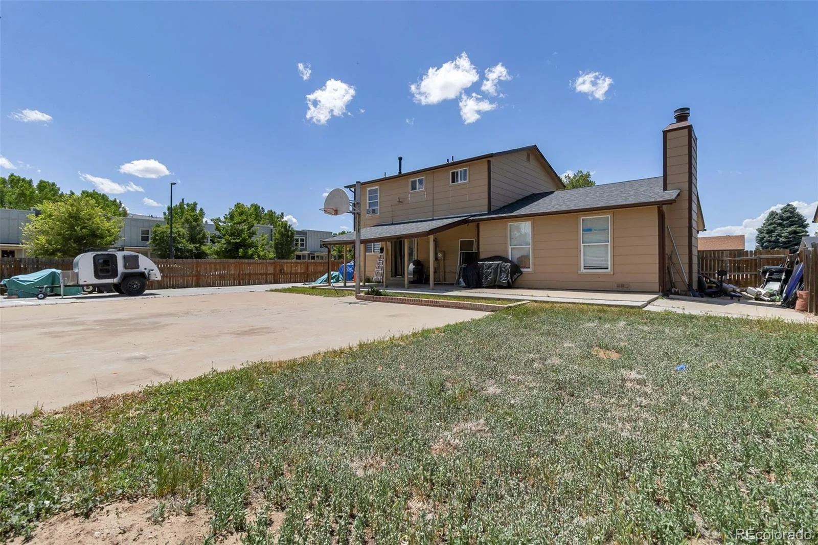 15133 Kelly Place Denver CO 80239 | MLS #REC4605687 07132026005204 1600 21