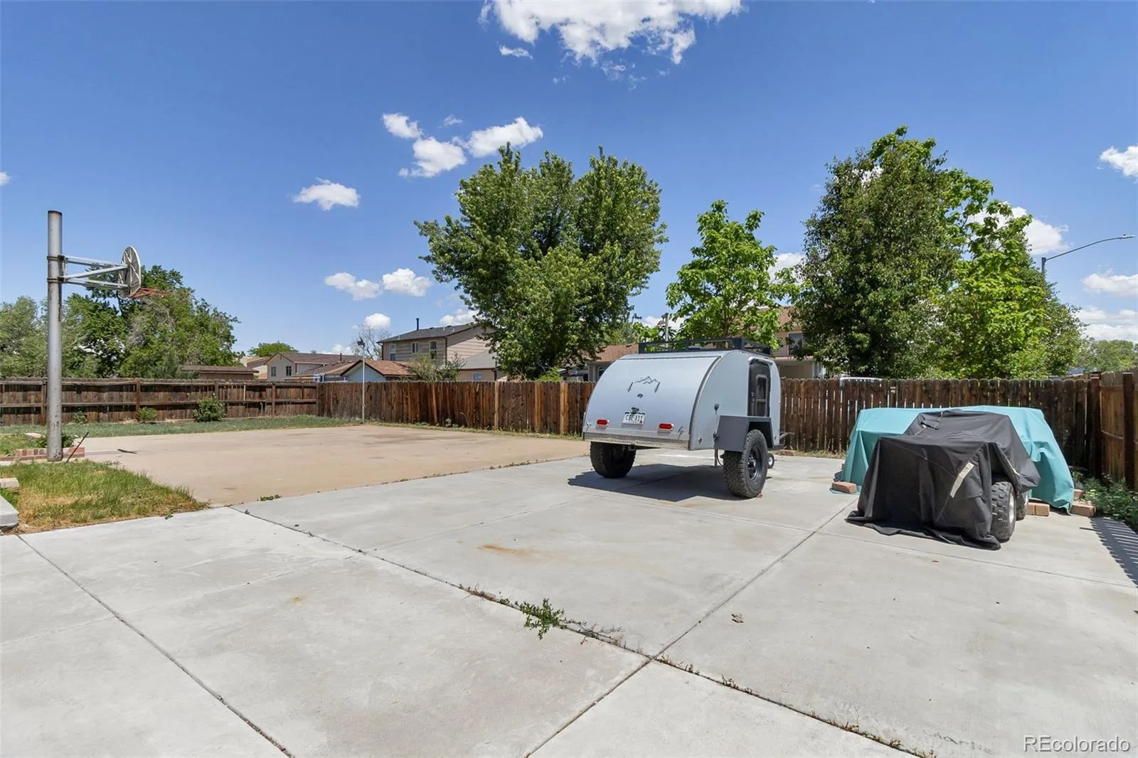 15133 Kelly Place Denver CO 80239 | MLS #REC4605687 07132026005204 1600 23