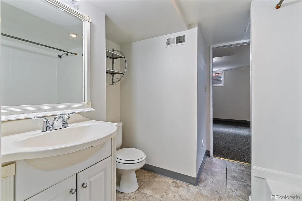 818 S Grape Street Denver CO 80246 | MLS #REC4606286 10152026192751 1200 14