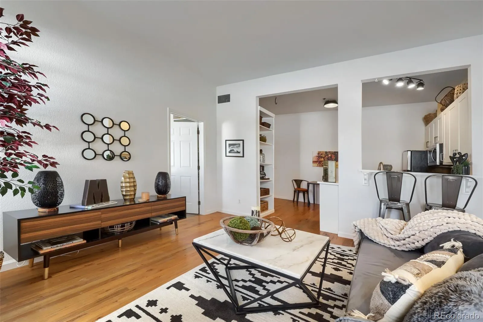 1425 N Washington Street #302 Denver CO 80203 MLS #REC4606673 04202026150718 1600 2