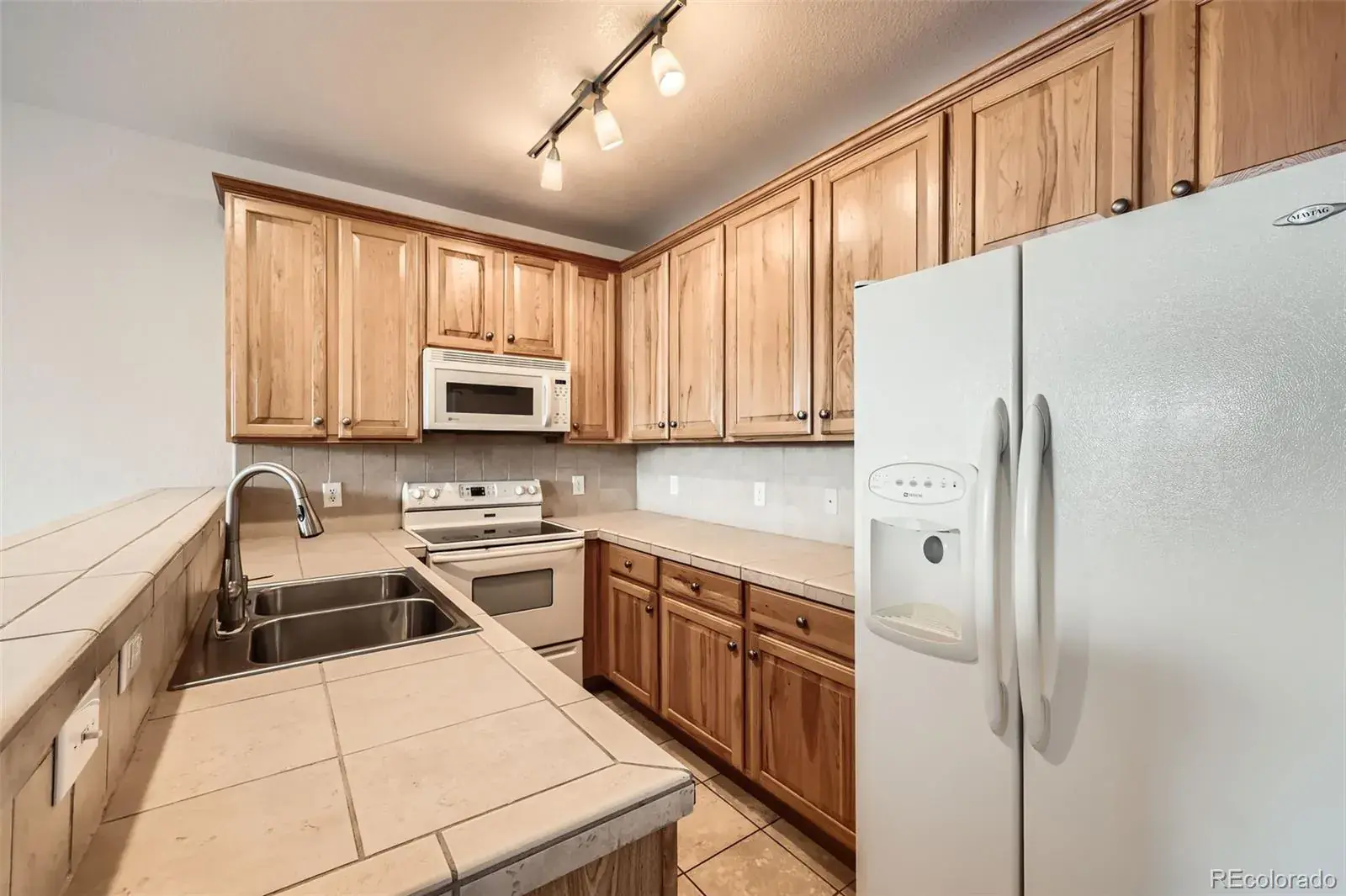 16366 E Fremont Avenue #11 Aurora CO 80016 MLS #REC4608861 01252026165257 1600 11