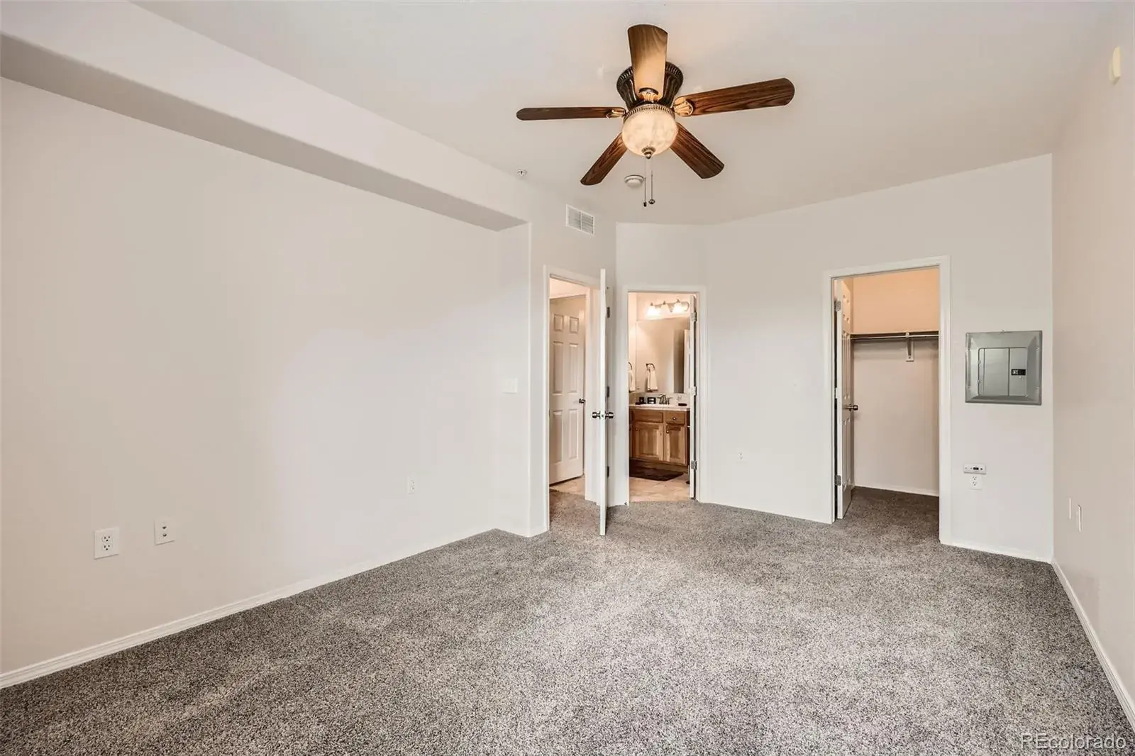16366 E Fremont Avenue #11 Aurora CO 80016 MLS #REC4608861 01252026165257 1600 14