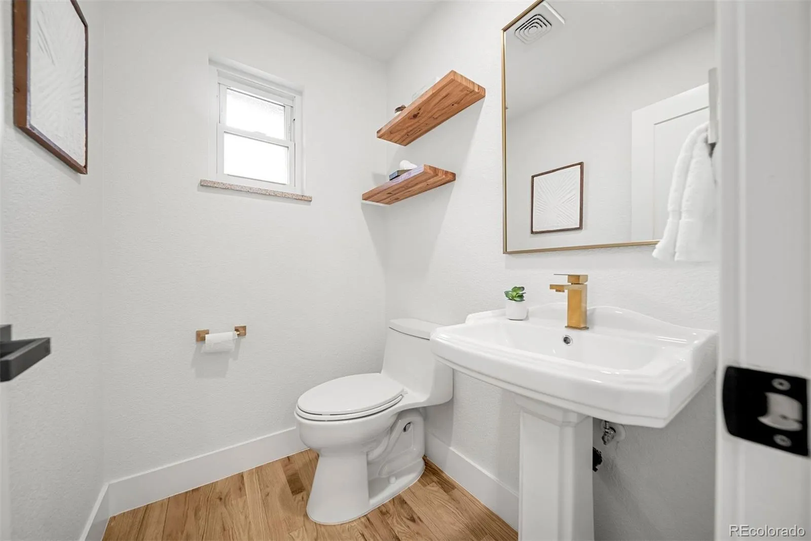 6769 S Foresthill Street Littleton CO 80120 MLS #REC4608994 05152026195521 1600 13