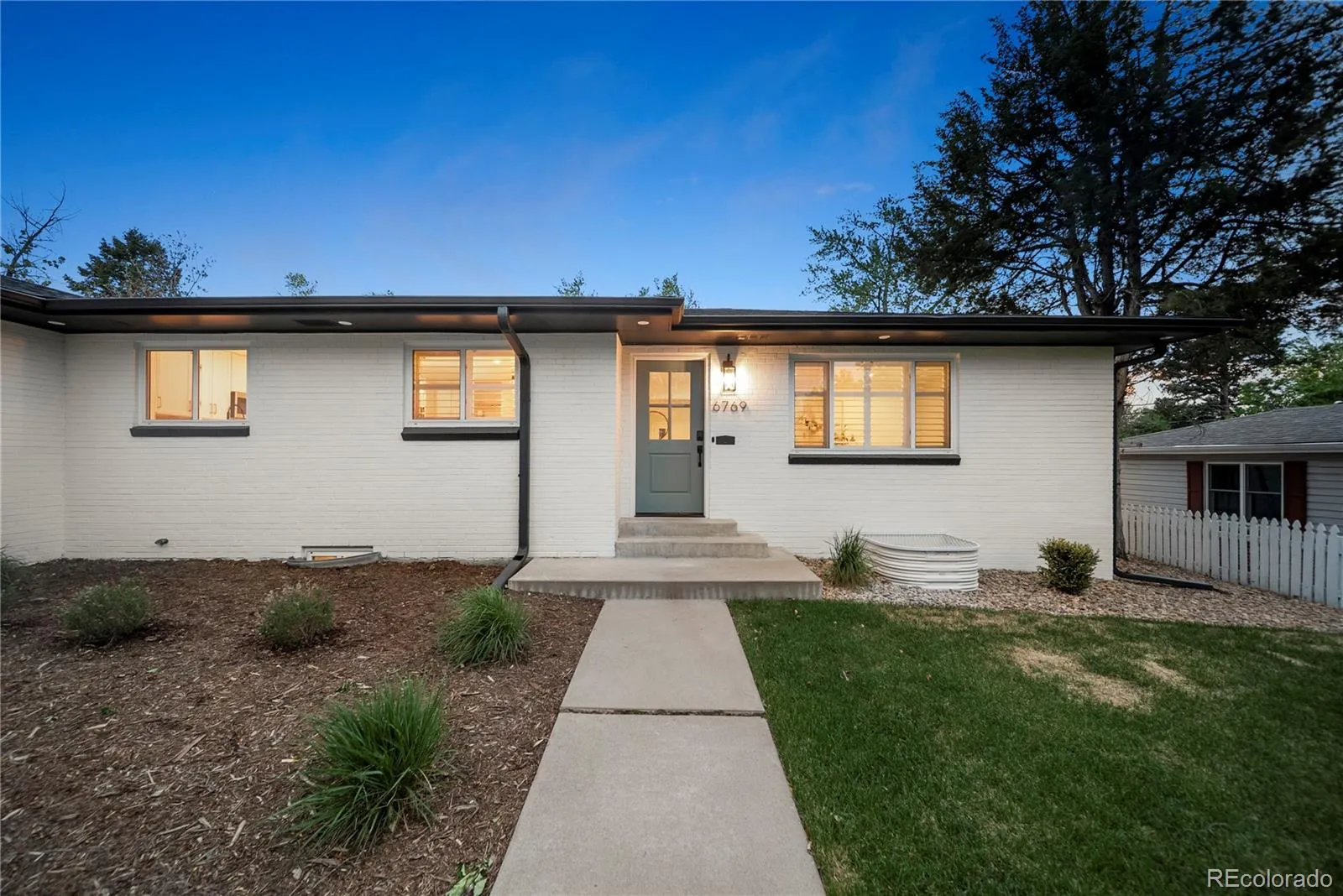 6769 S Foresthill Street Littleton CO 80120 MLS #REC4608994 05152026195521 1600 2