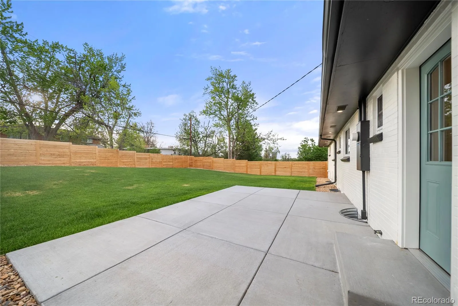 6769 S Foresthill Street Littleton CO 80120 MLS #REC4608994 05152026195521 1600 35