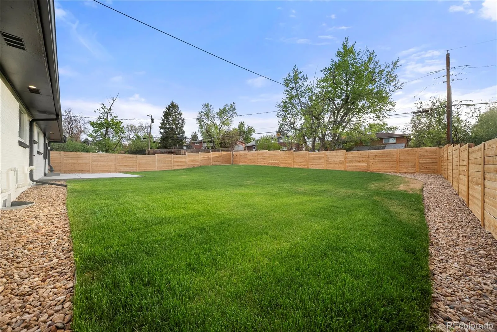 6769 S Foresthill Street Littleton CO 80120 MLS #REC4608994 05152026195521 1600 36