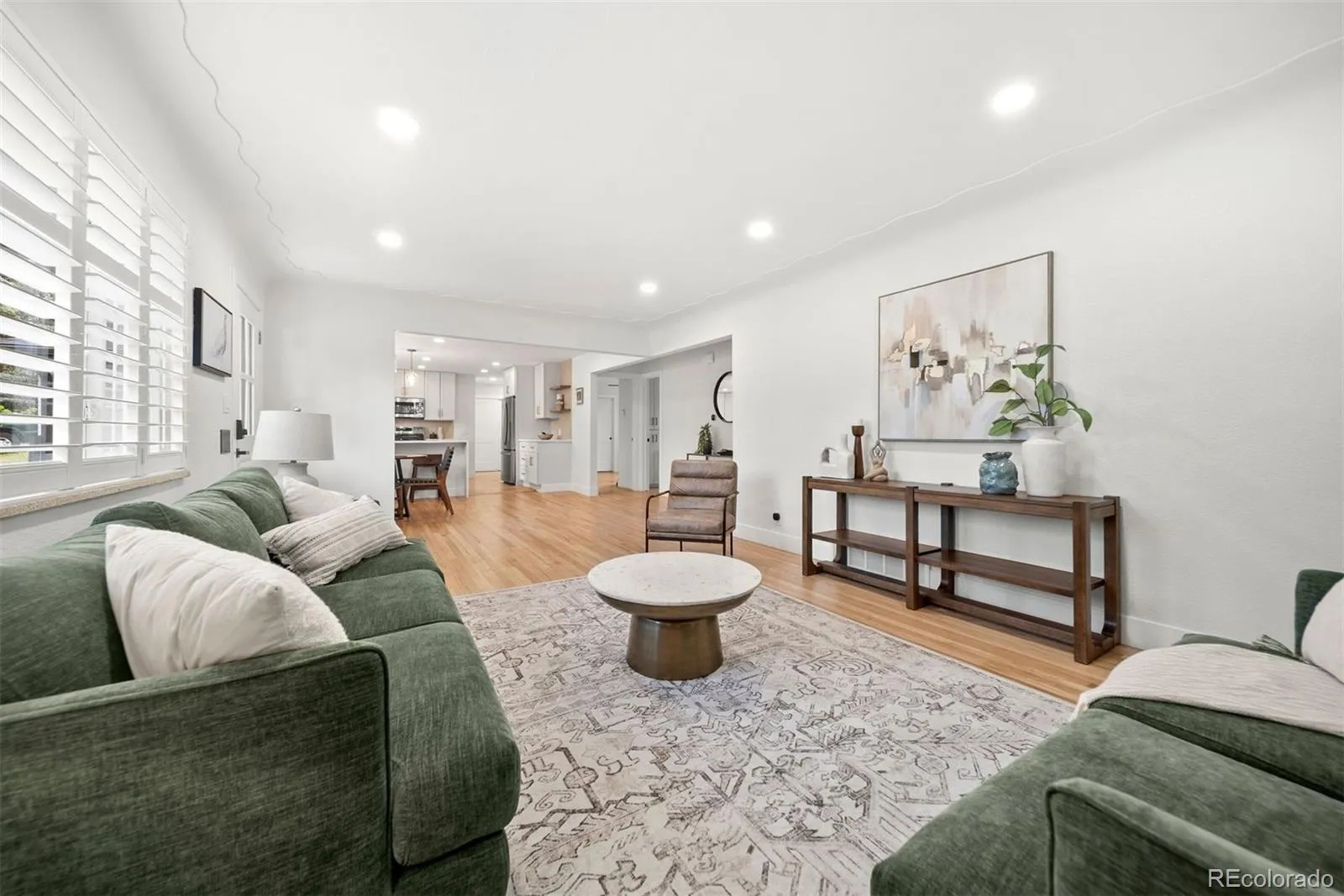 6769 S Foresthill Street Littleton CO 80120 MLS #REC4608994 05152026195521 1600 6