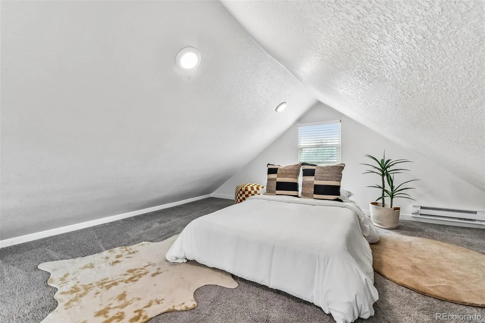 04162026160829 1600 37