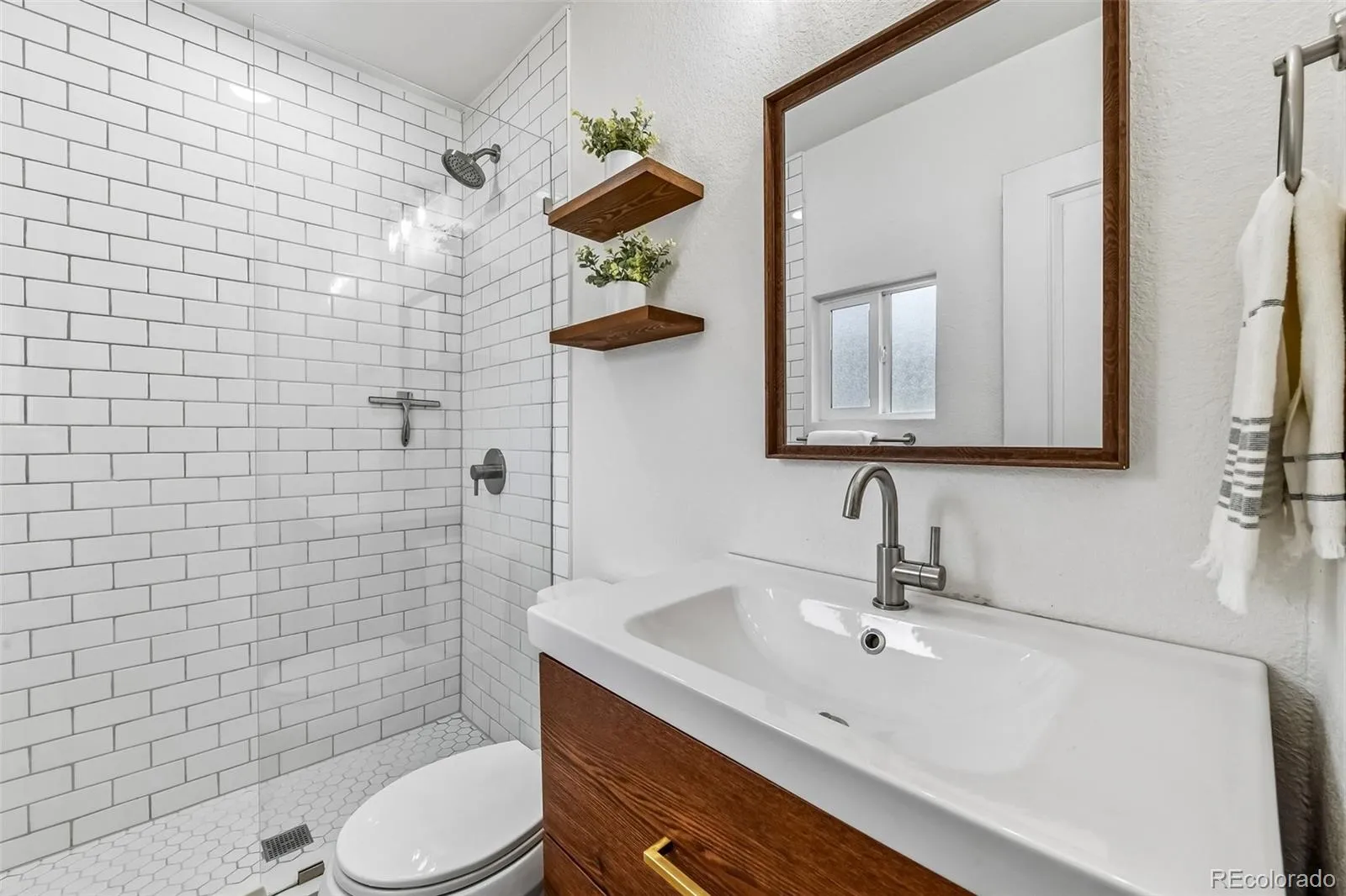 129 King Street Denver CO 80219 MLS #REC4611522 05032026000746 1600 32