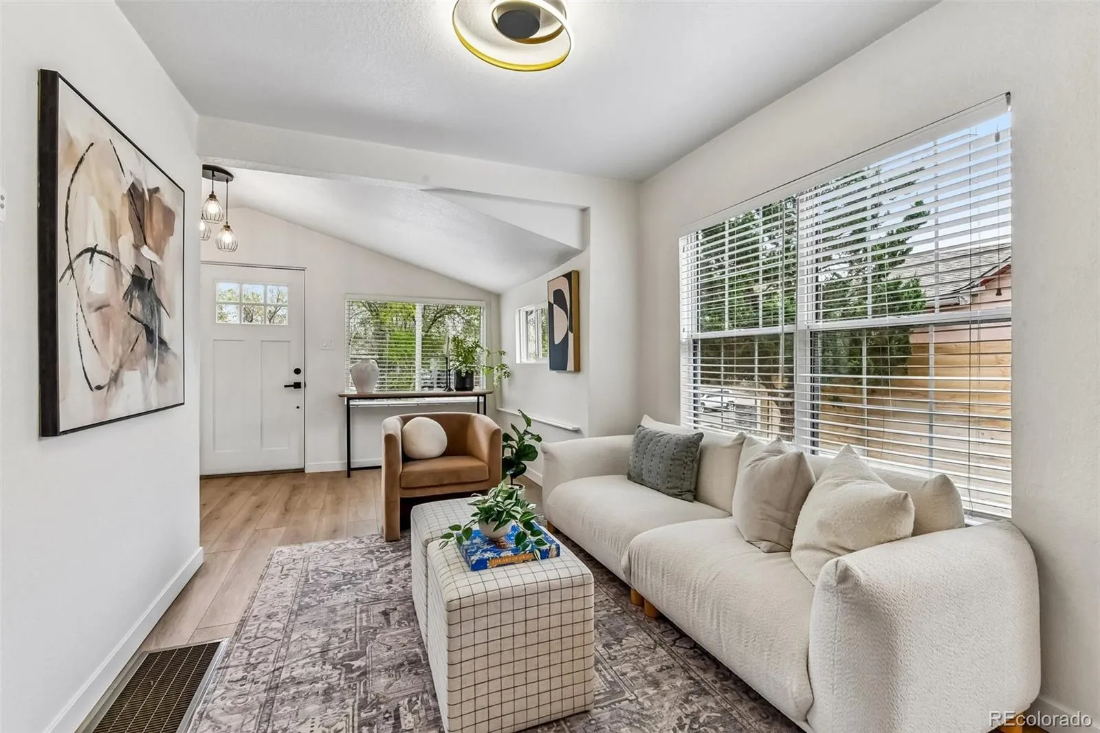 129 King Street Denver CO 80219 MLS #REC4611522 05032026000746 1600 7