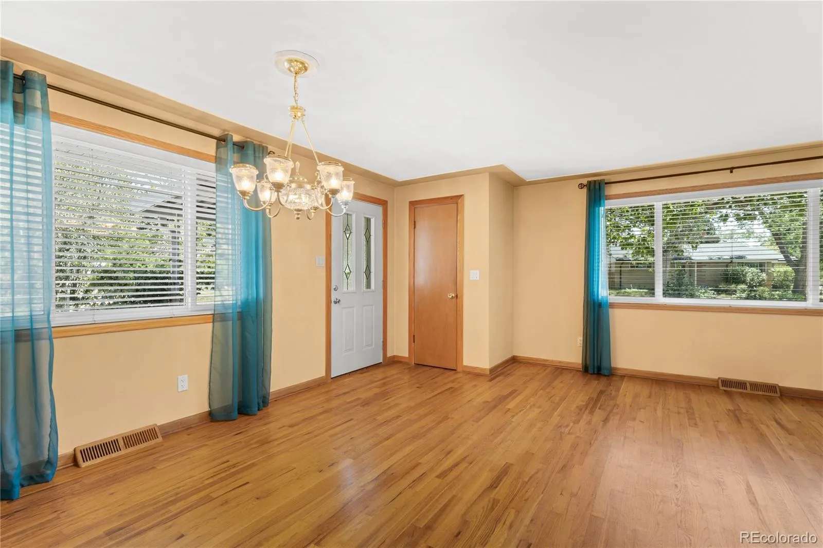 2773 S Mabry Way Denver CO 80236 | MLS #REC4612793 08242026234640 1600 4